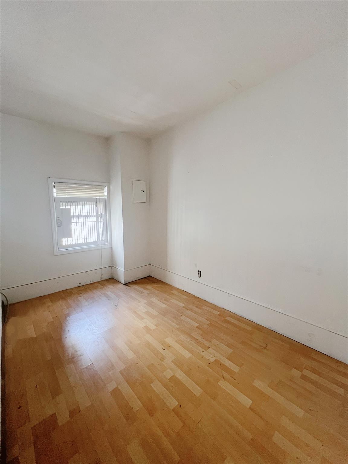 57 W 28 Street # Fl5, New York (Manhattan), NY 10001