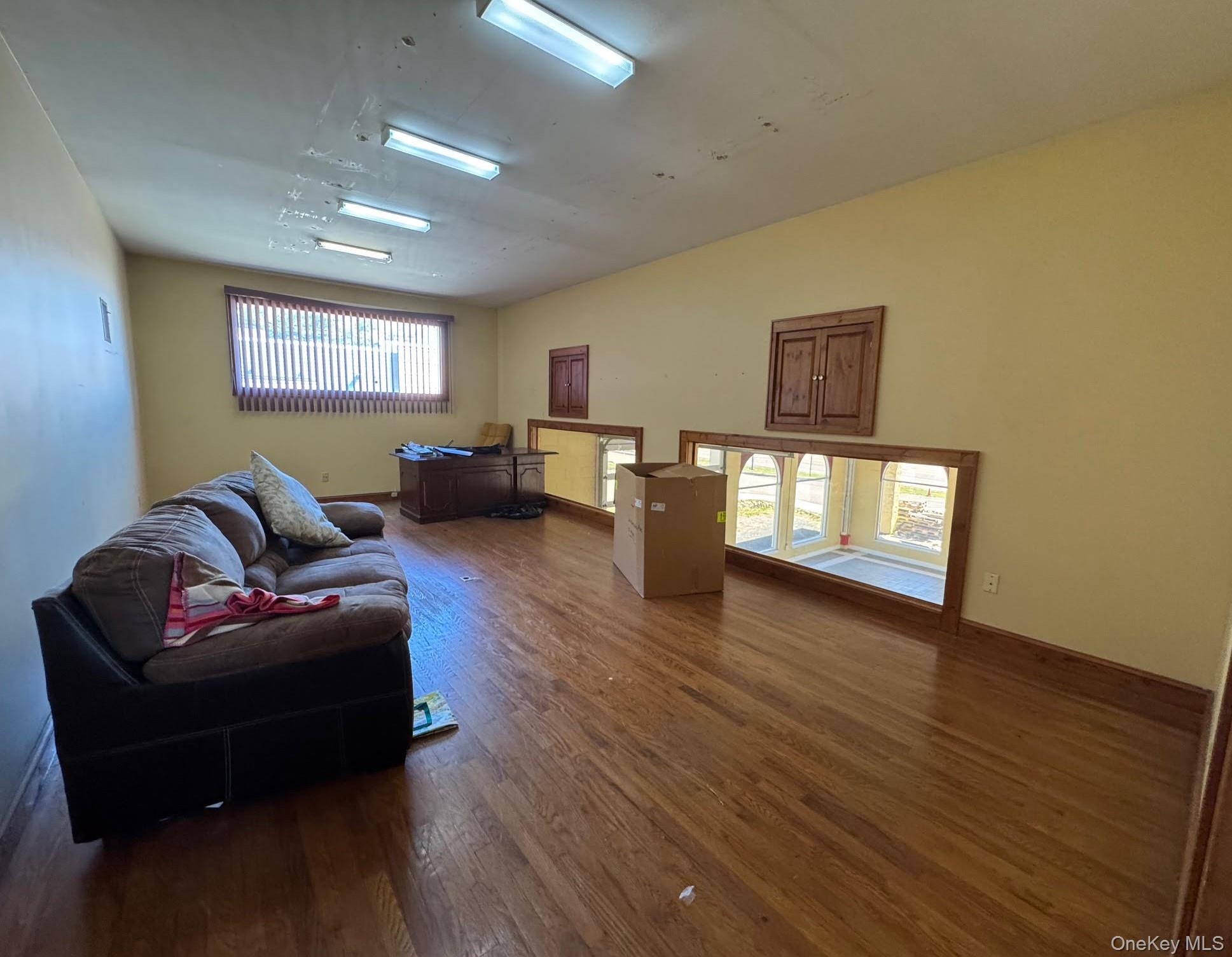 2907 Us Route 9W # 100, New Windsor, NY 12553