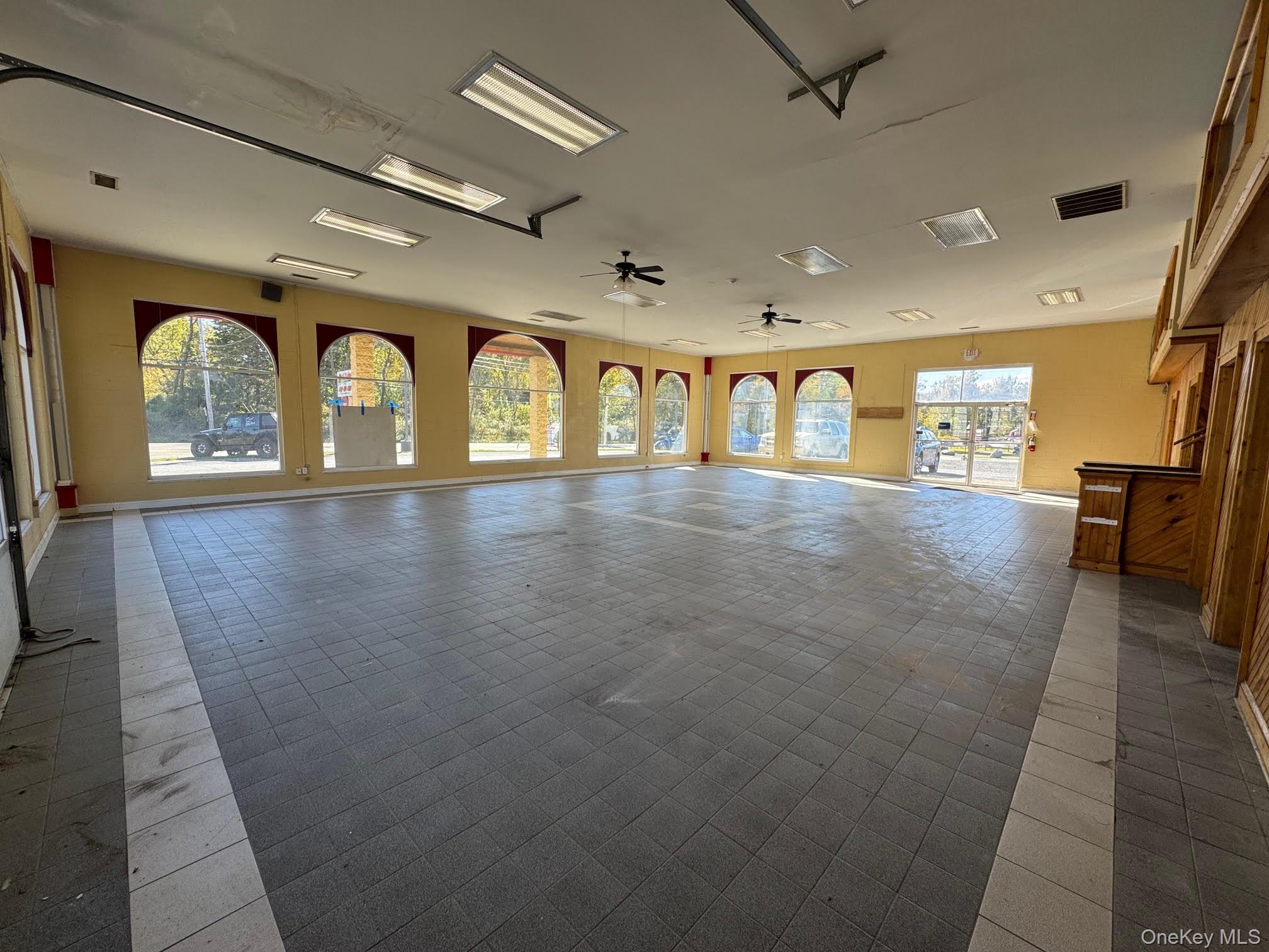 2907 Us Route 9W # 100, New Windsor, NY 12553