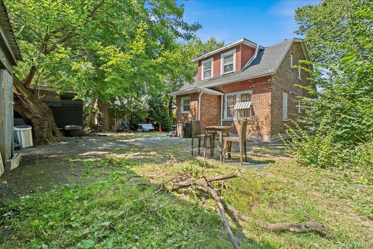 452 Howe Ave, Bronx, NY 10473