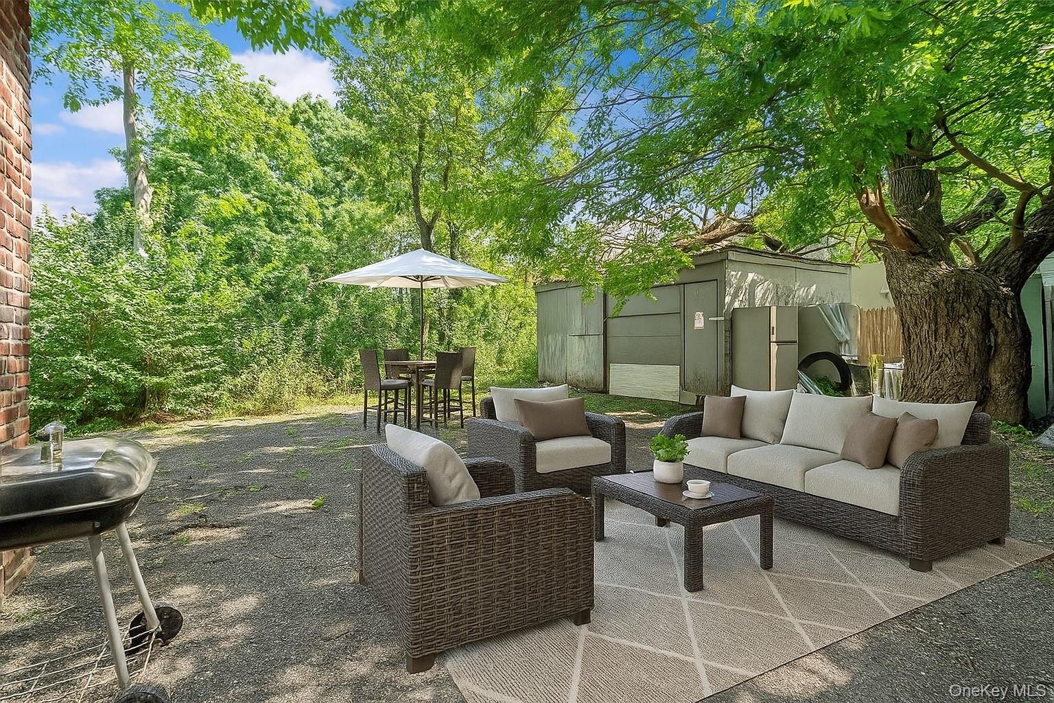 452 Howe Ave, Bronx, NY 10473