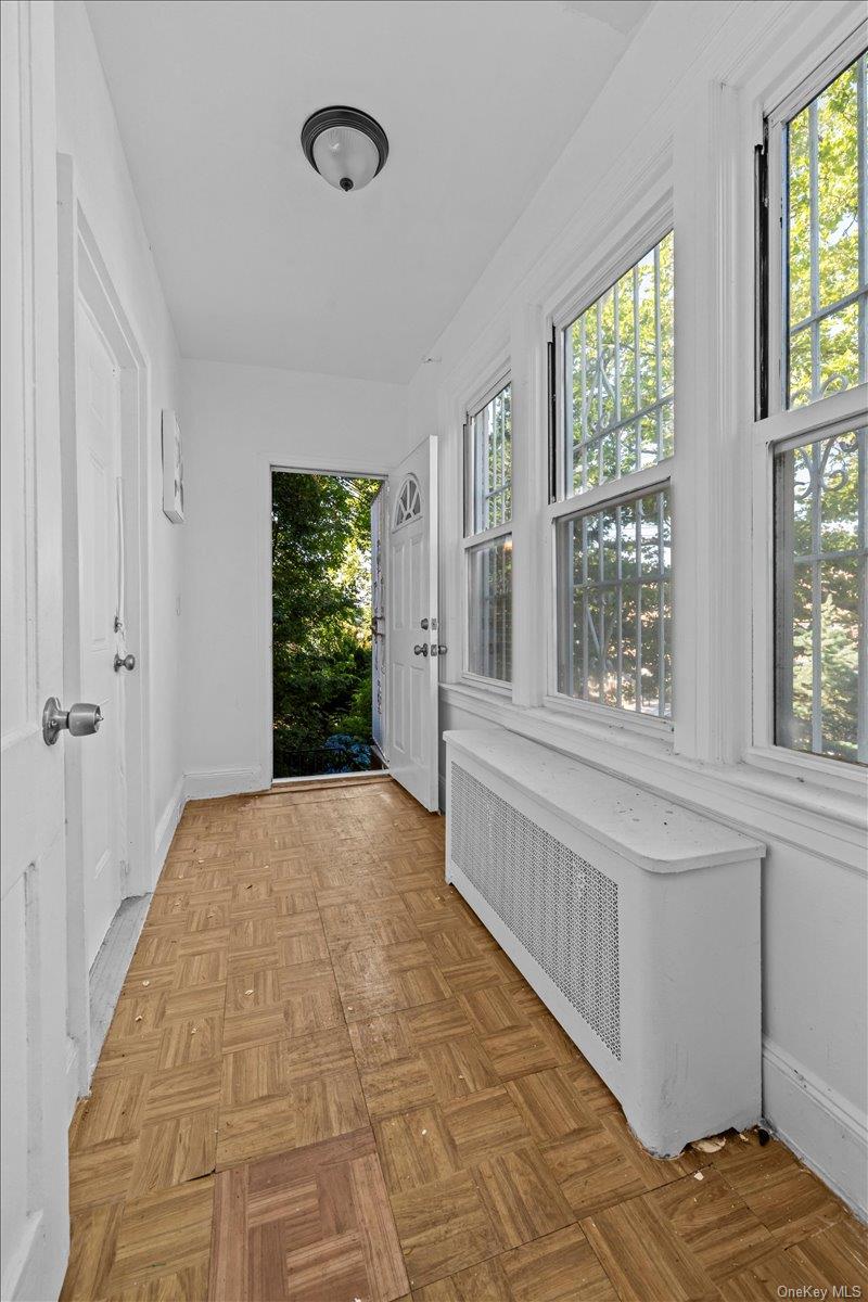 452 Howe Ave, Bronx, NY 10473