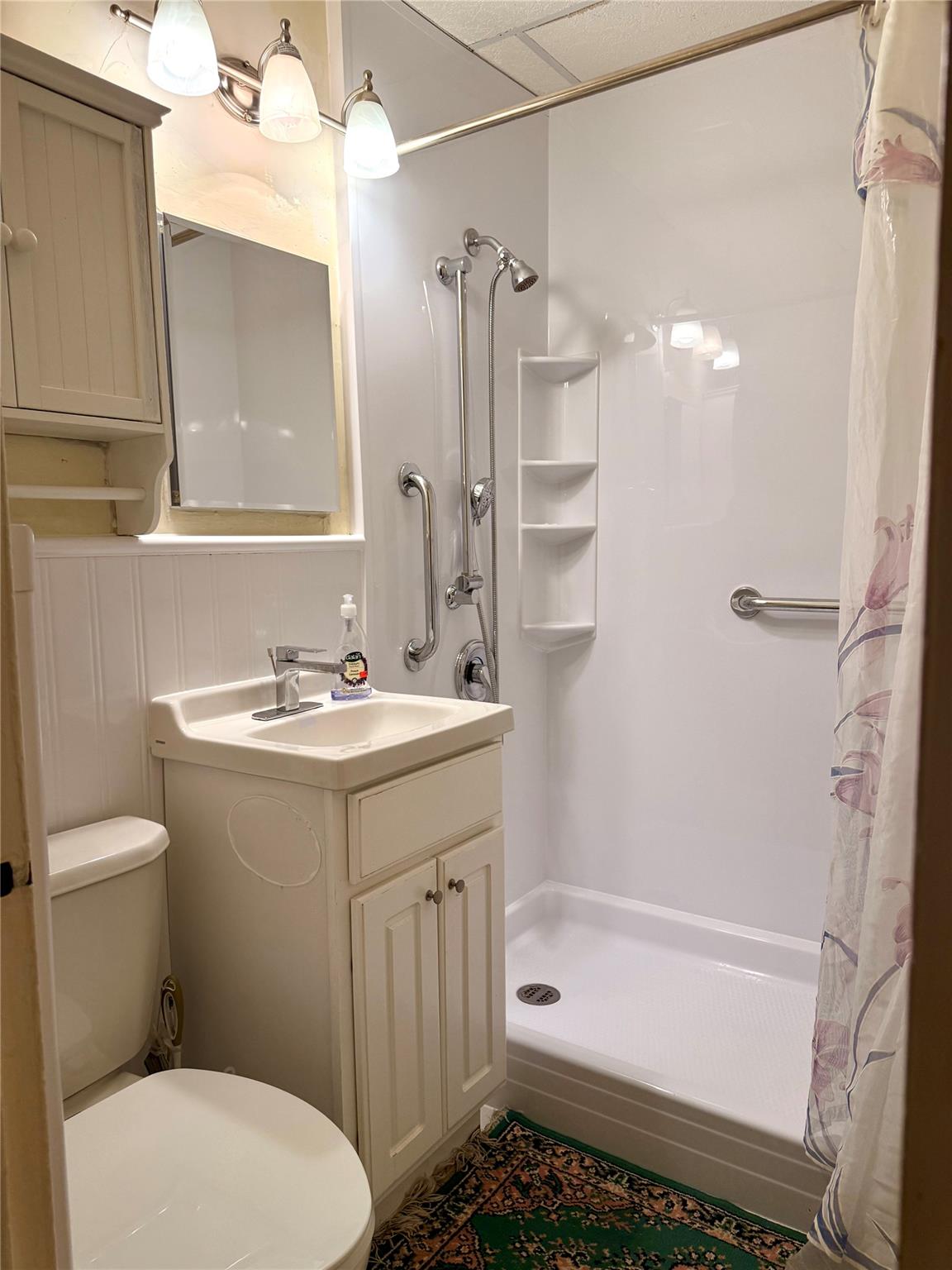 214-37 hillside Avenue # B, Queens Village, NY 11427