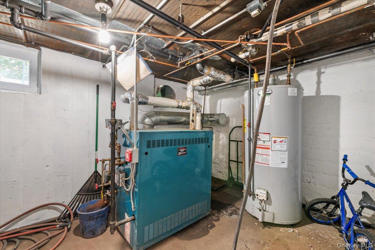 8640 123rd Street, Richmond Hill, NY 11418