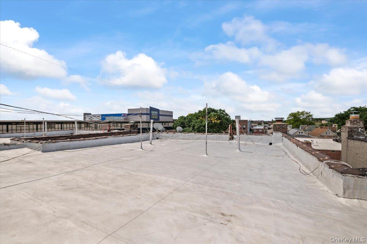 8640 123rd Street, Richmond Hill, NY 11418