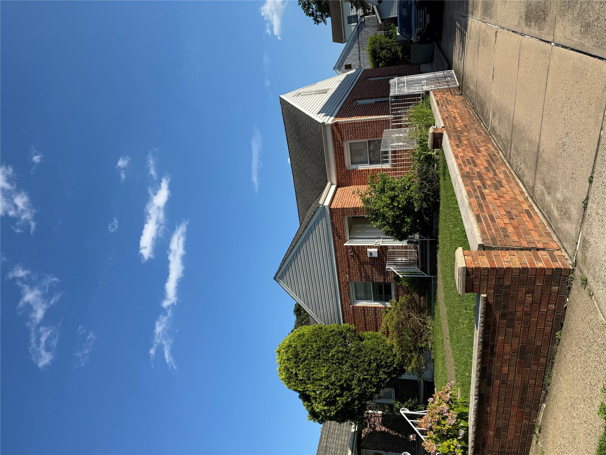 163-16 25th Ave, Whitestone, NY 11357