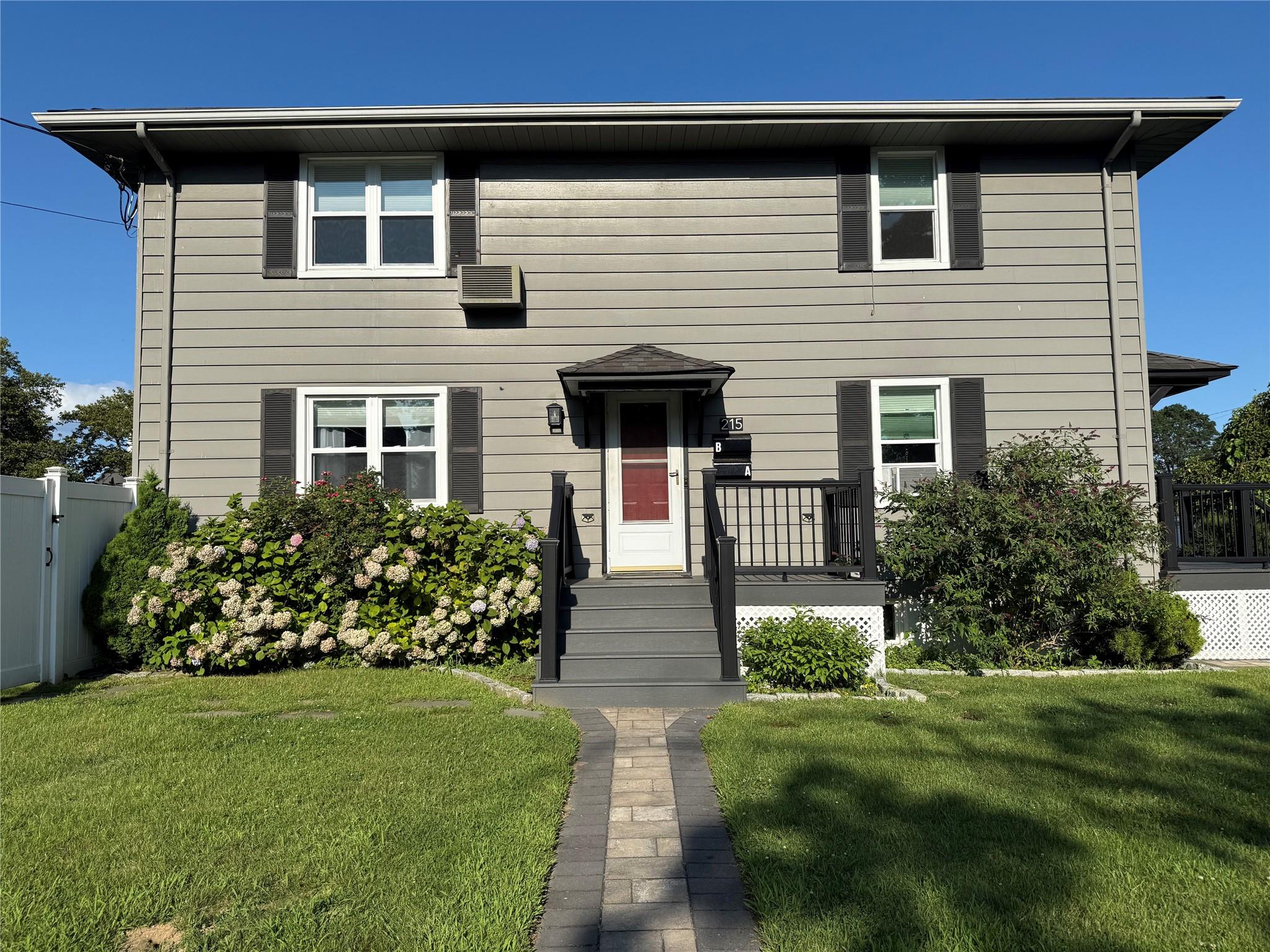 215 Campagnoli Avenue # B, Copiague, NY 11726