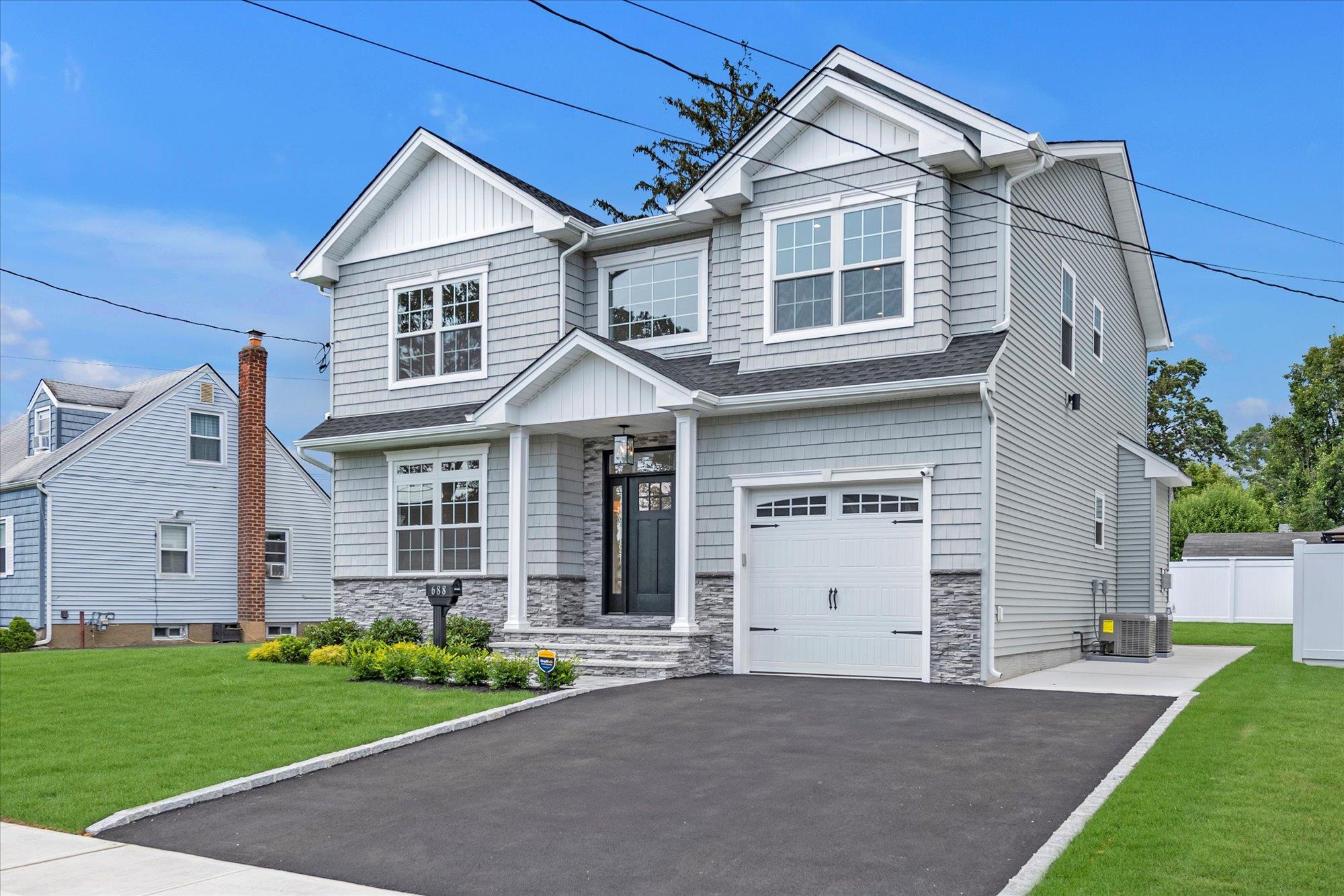 688 Alton Road, West Hempstead, NY 11552