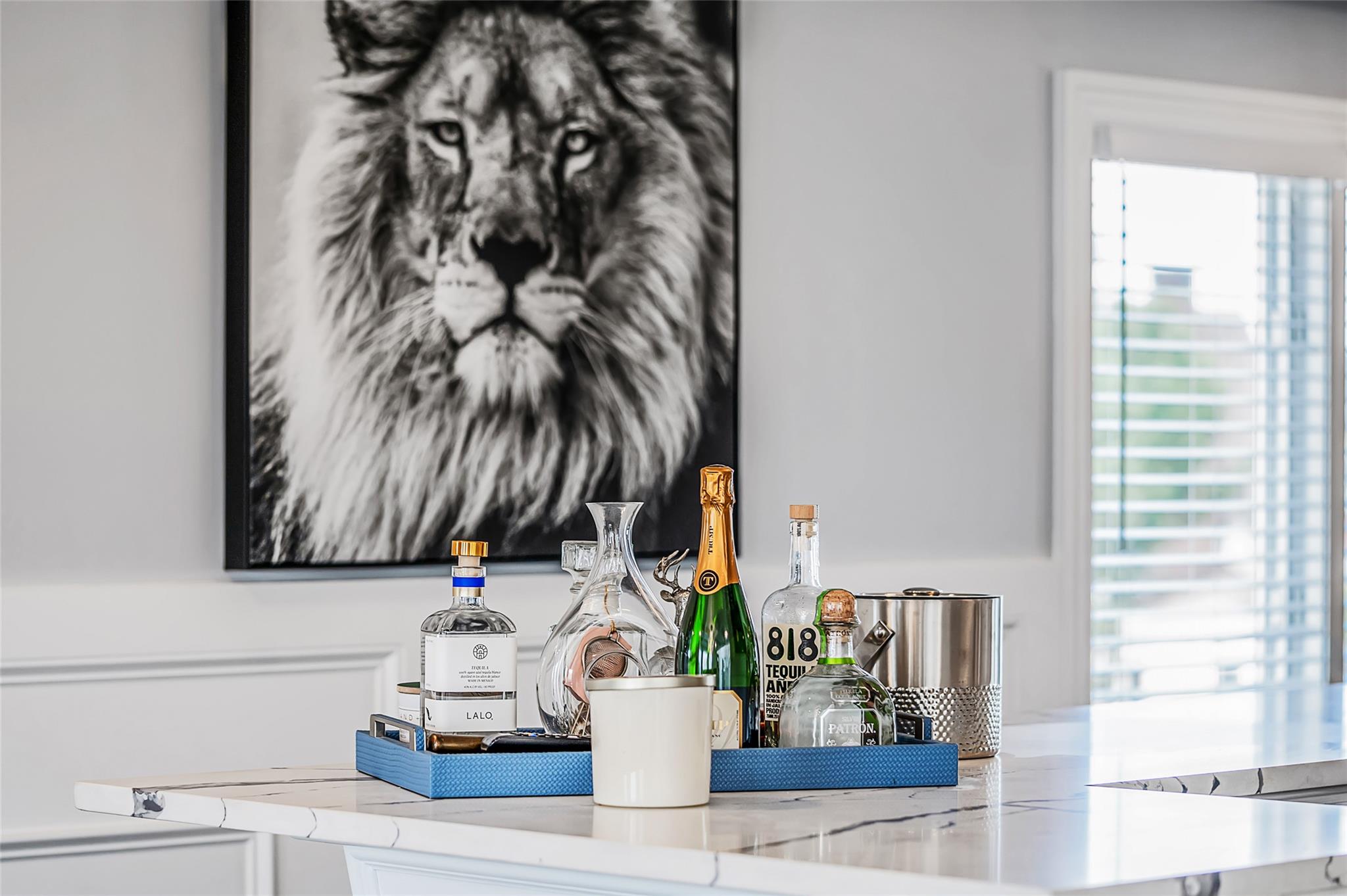 60 W 2nd Street, Freeport, NY 11520