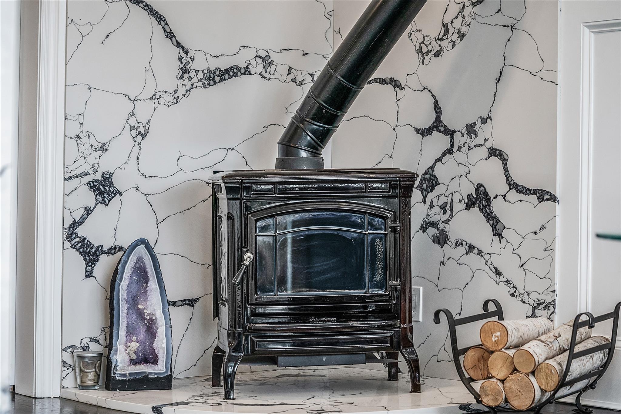 60 W 2nd Street, Freeport, NY 11520