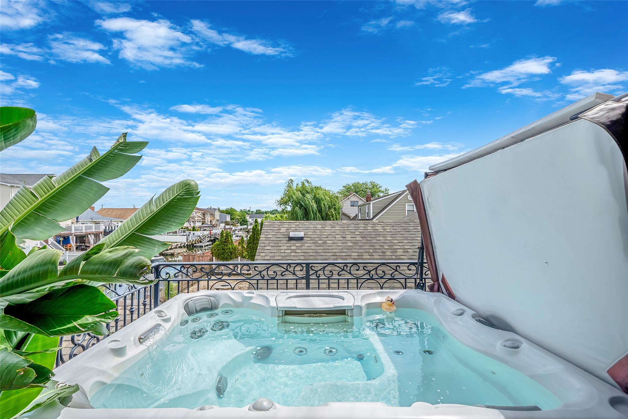 60 W 2nd Street, Freeport, NY 11520