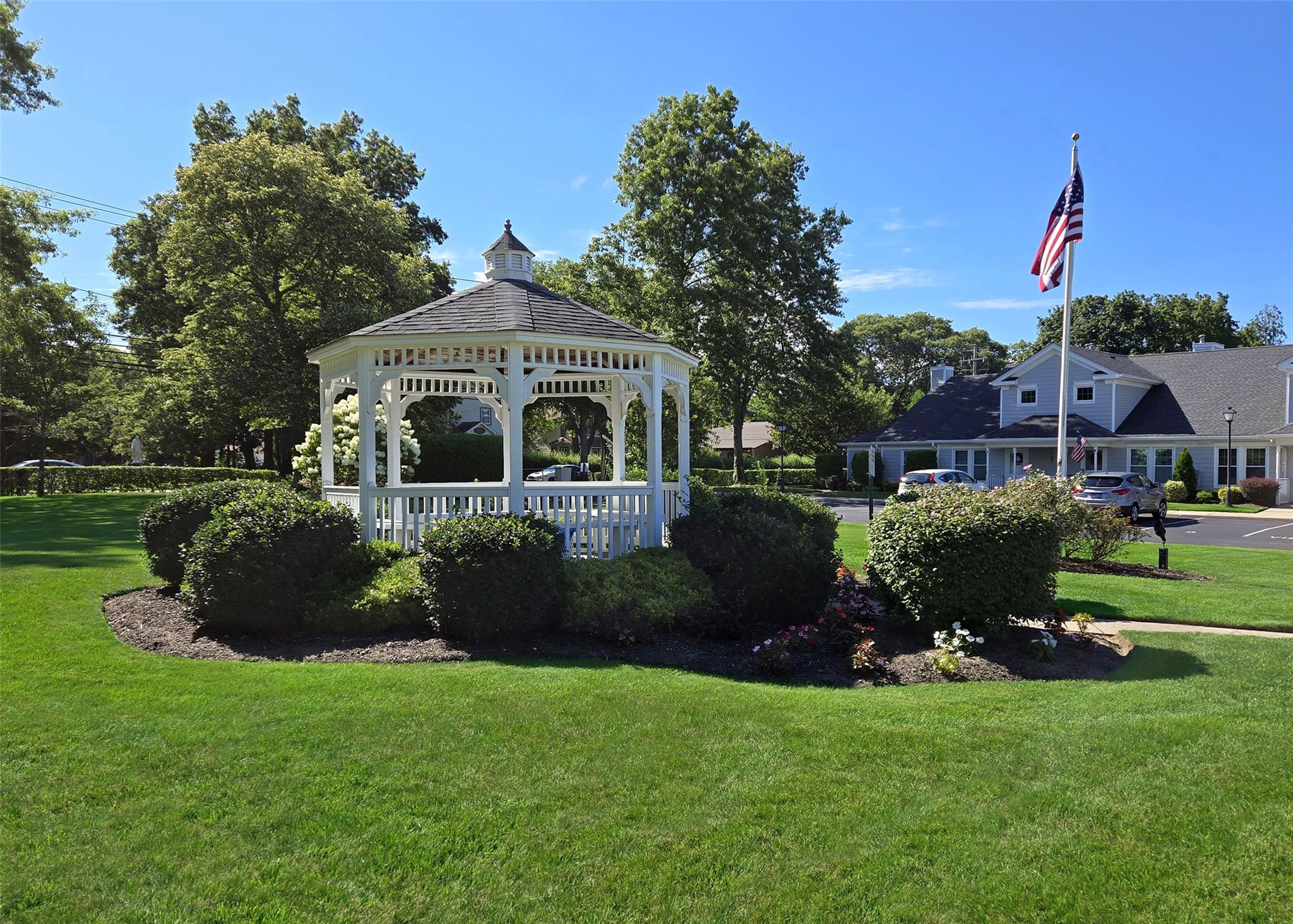 865 Church Street # 4A, Bohemia, NY 11716