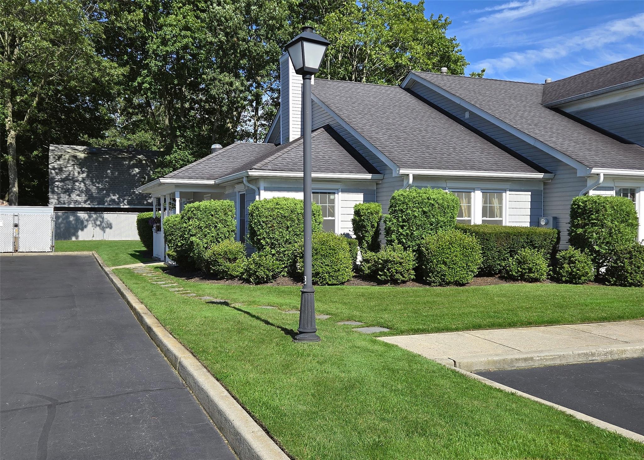 865 Church Street # 4A, Bohemia, NY 11716