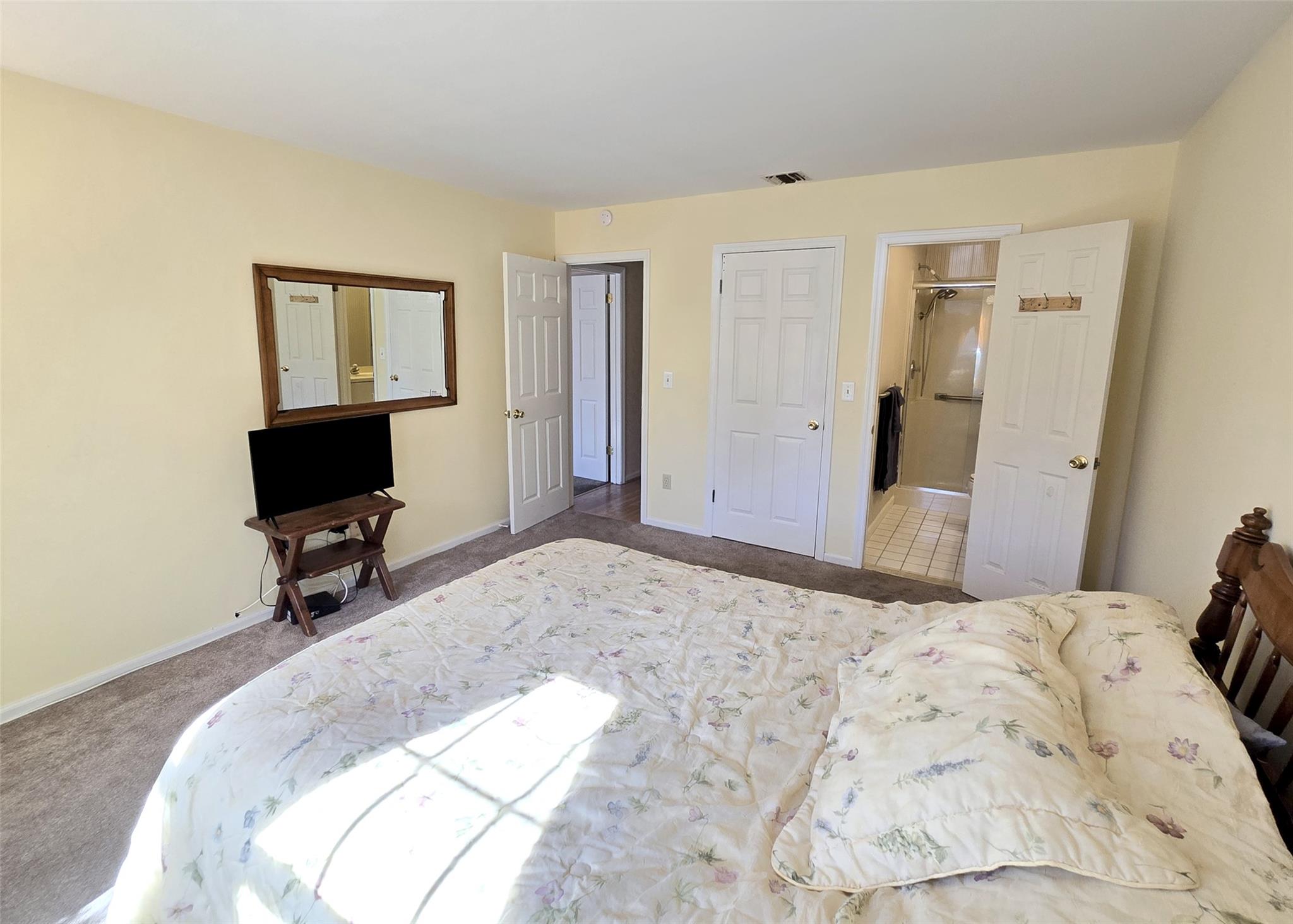 865 Church Street # 4A, Bohemia, NY 11716