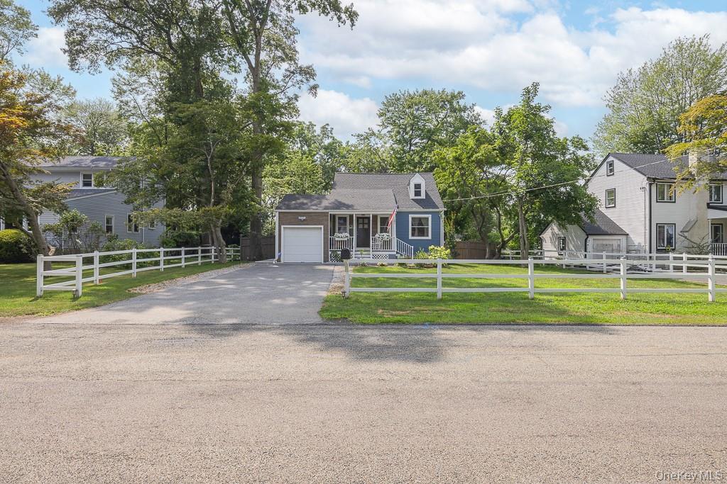 39 Grandview Avenue, Nanuet, NY 10954