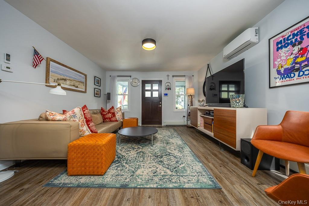 39 Grandview Avenue, Nanuet, NY 10954