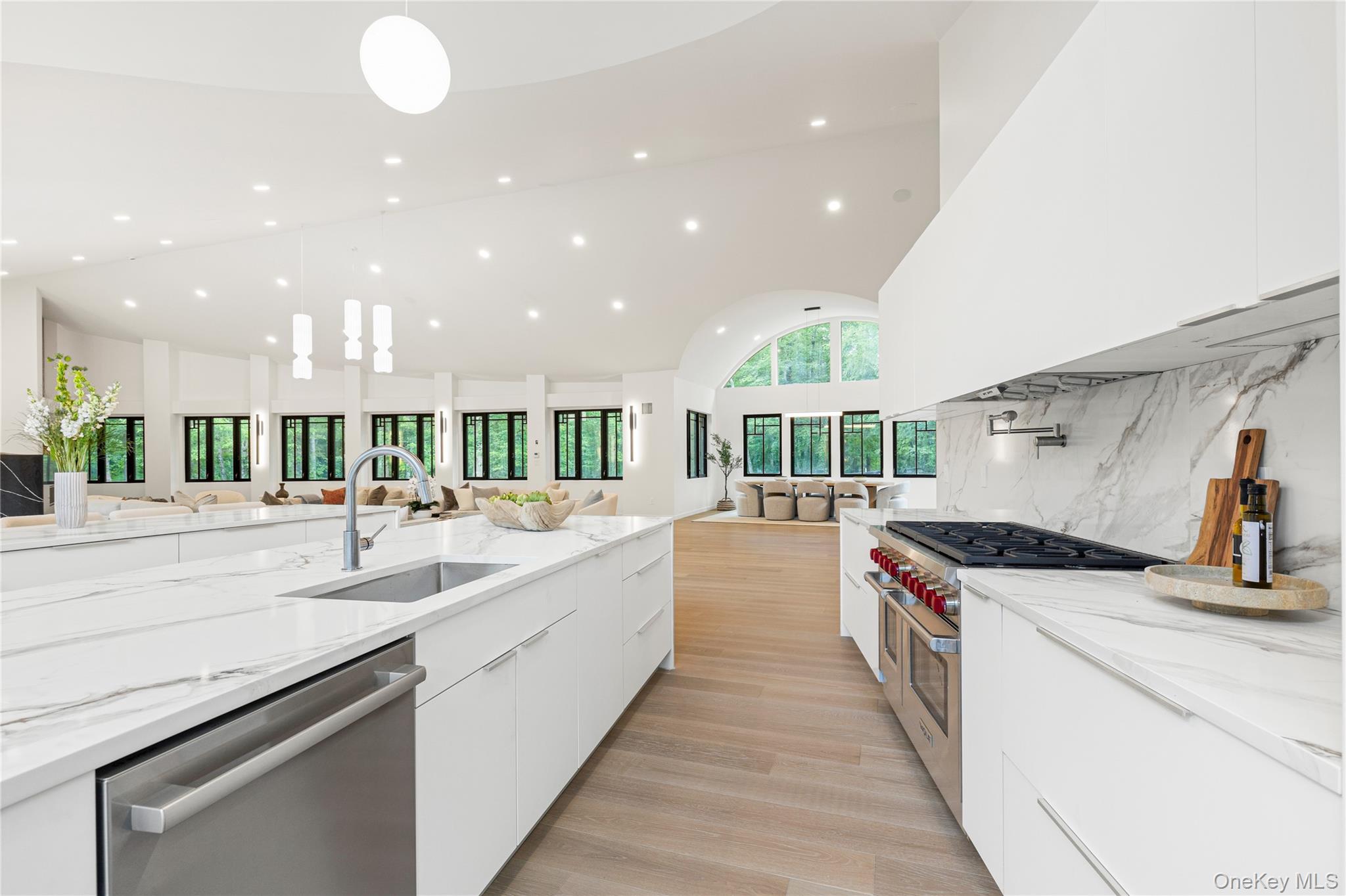 16 Col Sheldon Lane, Pound Ridge, NY 10576