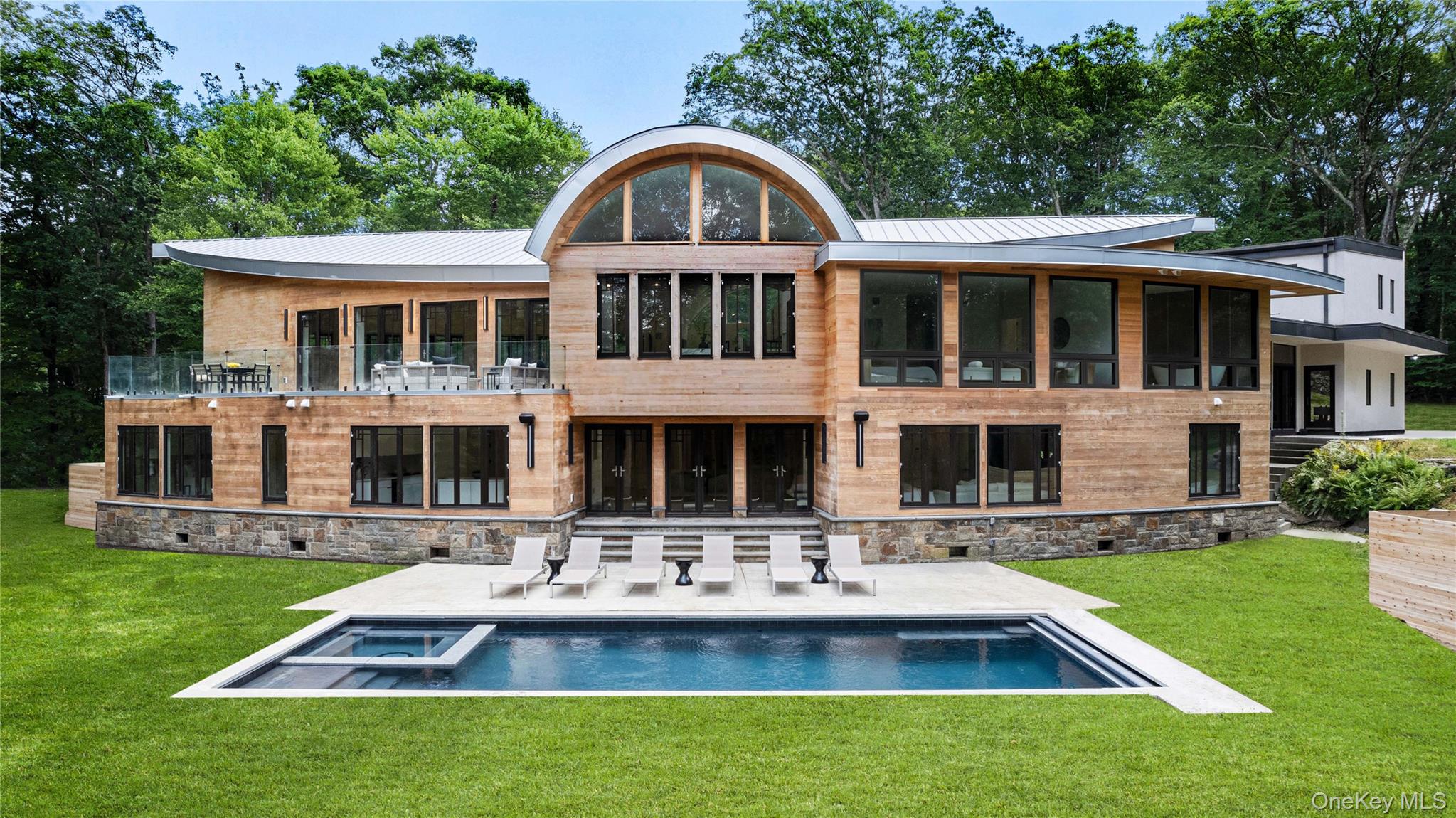 16 Col Sheldon Lane, Pound Ridge, NY 10576