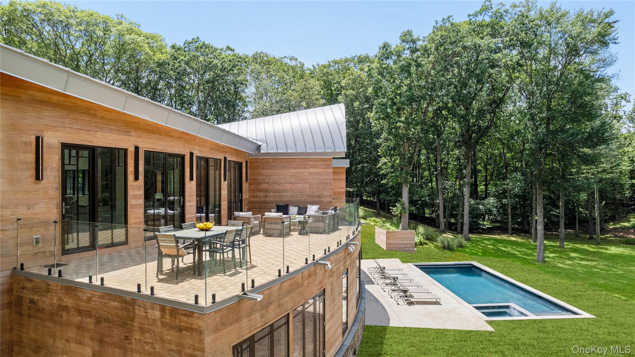 16 Col Sheldon Lane, Pound Ridge, NY 10576