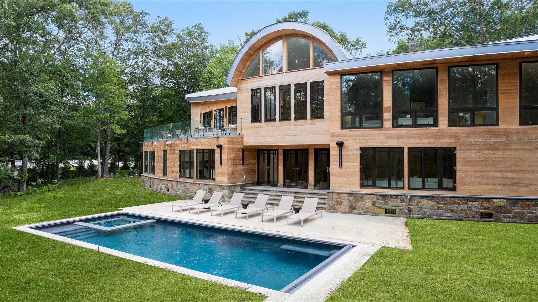 16 Col Sheldon Lane, Pound Ridge, NY 10576
