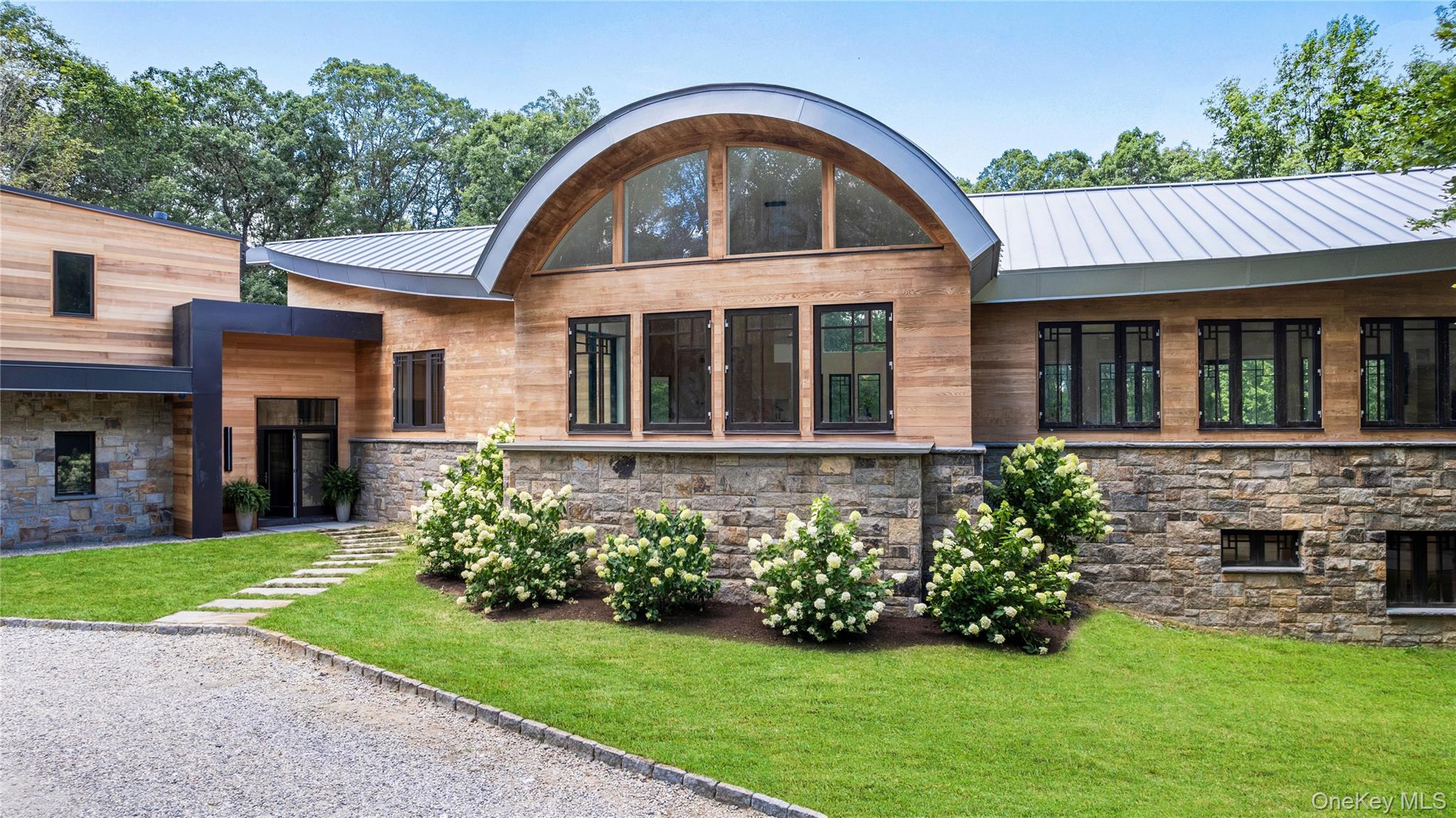 16 Col Sheldon Lane, Pound Ridge, NY 10576