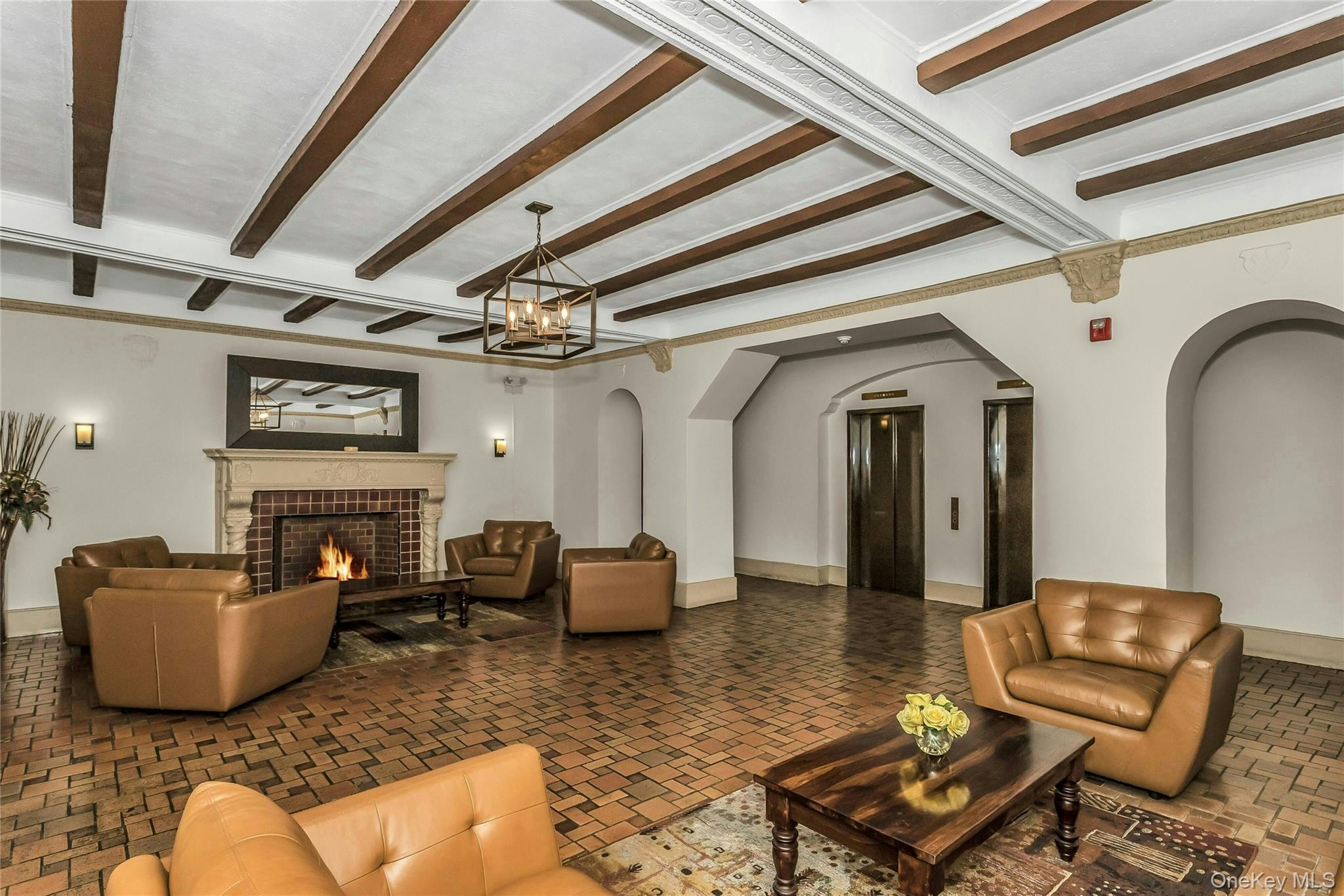 310 Riverside Boulevard # 1E, Long Beach, NY 11561