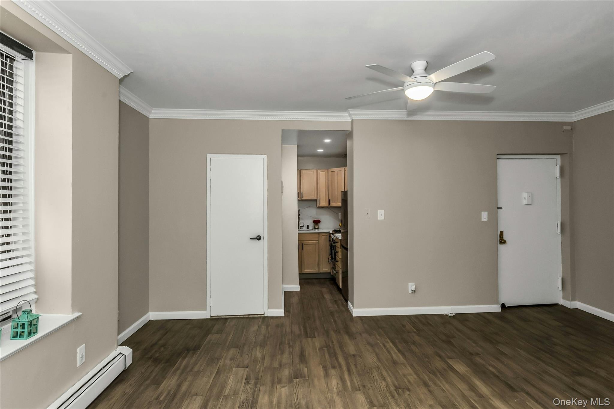 310 Riverside Boulevard # 1E, Long Beach, NY 11561