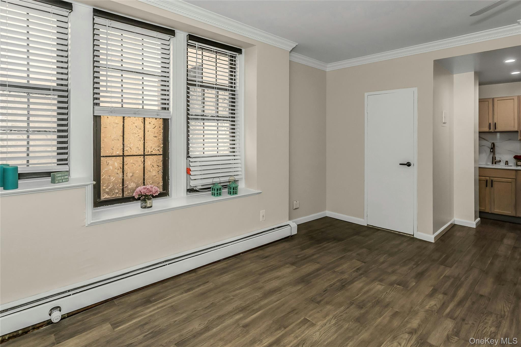 310 Riverside Boulevard # 1E, Long Beach, NY 11561