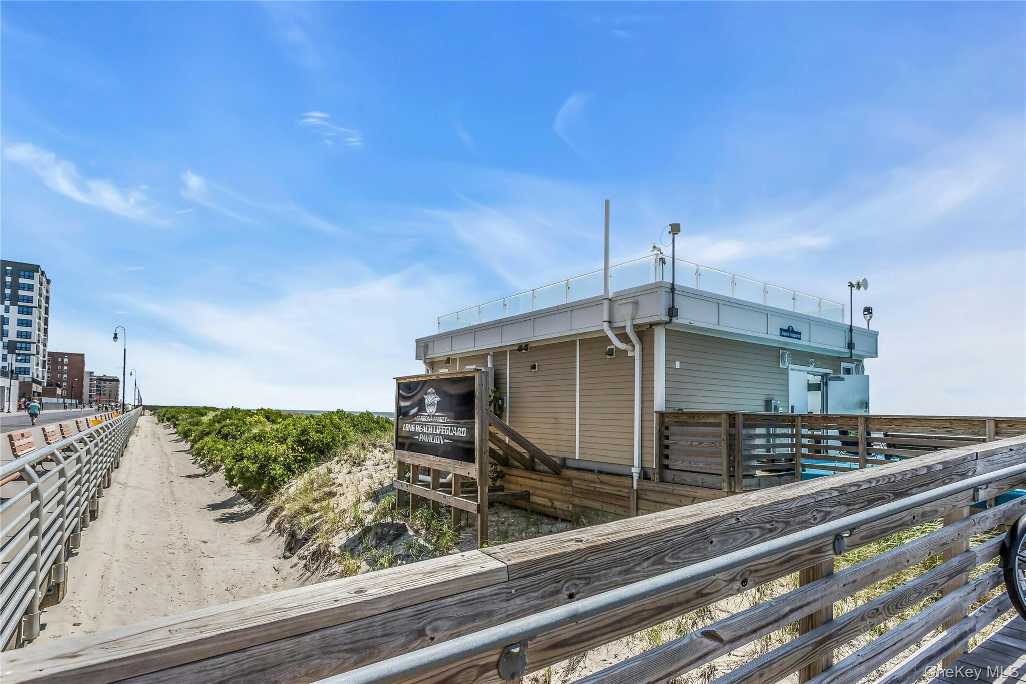 310 Riverside Boulevard # 1E, Long Beach, NY 11561