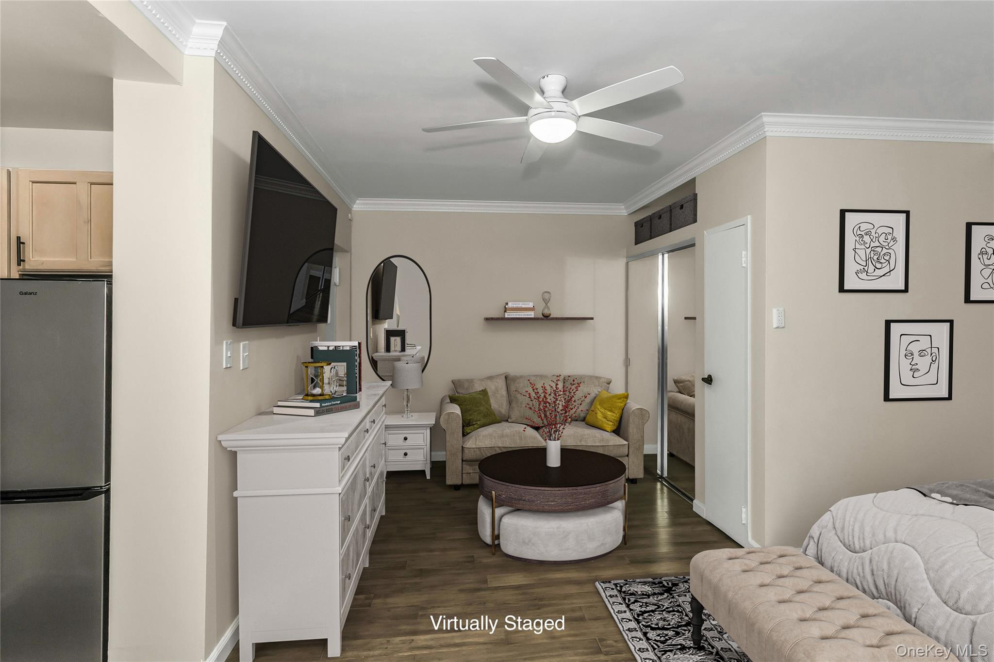 310 Riverside Boulevard # 1E, Long Beach, NY 11561