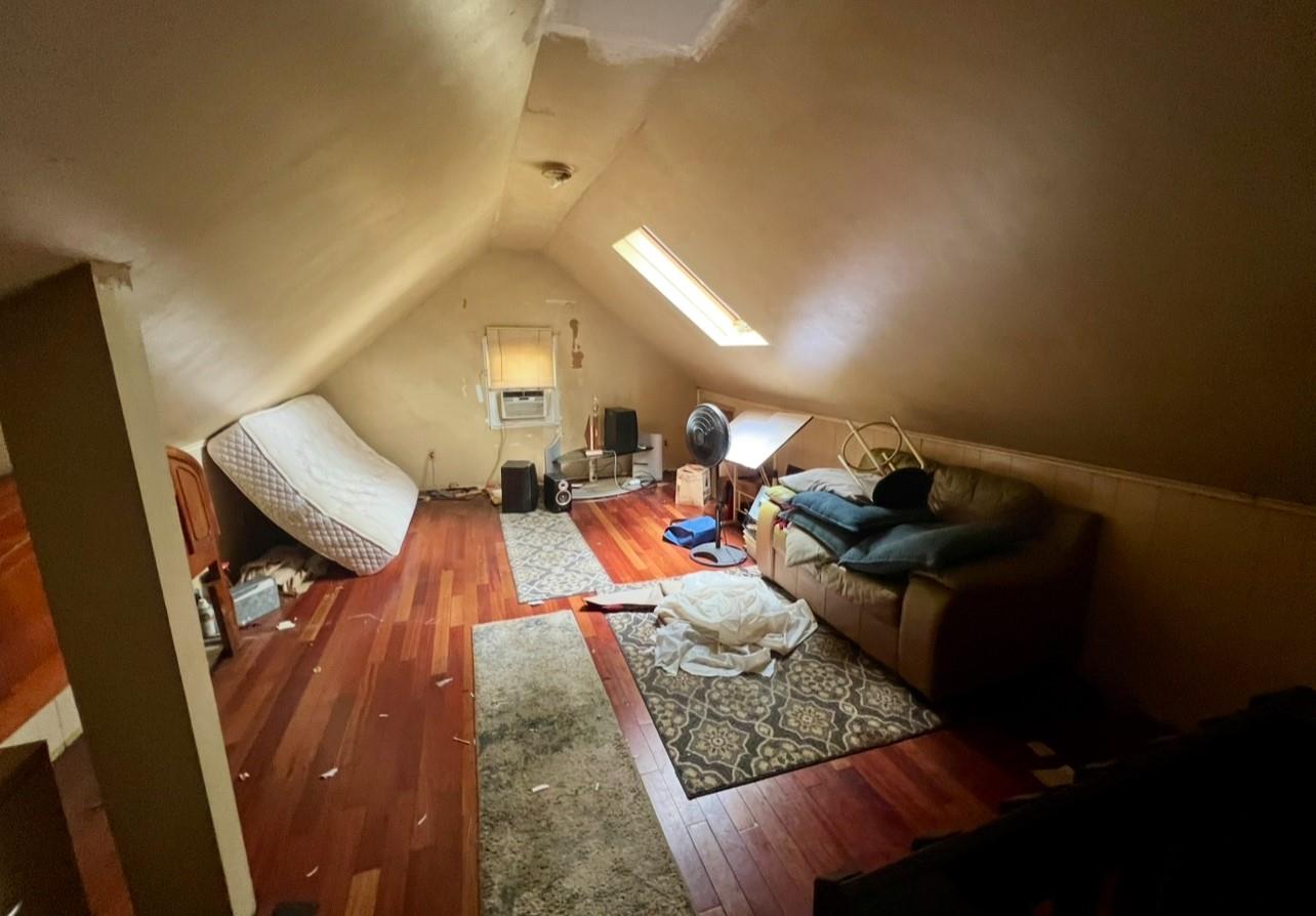 100 Maple Lane, Medford, NY 11763