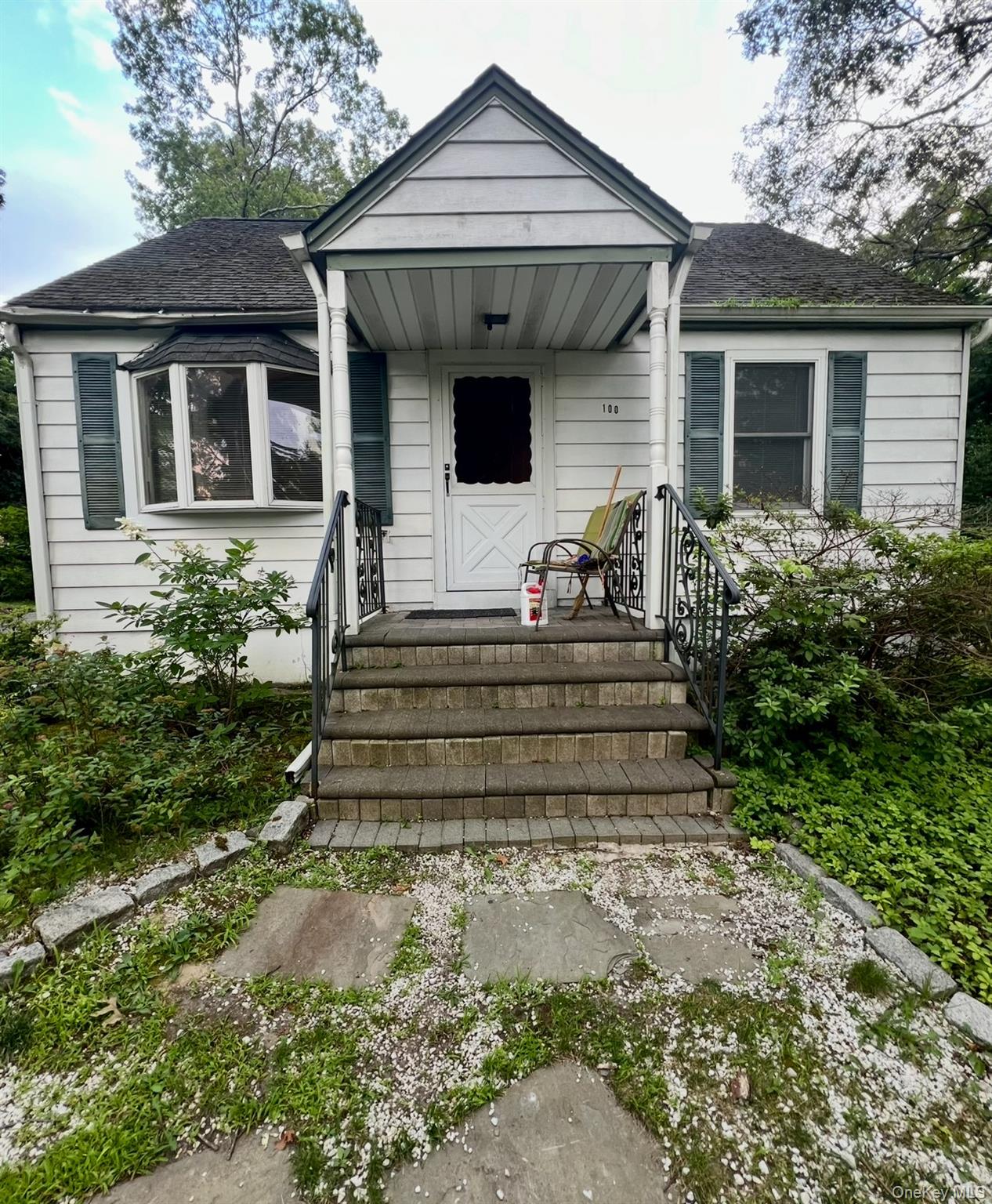 100 Maple Lane, Medford, NY 11763