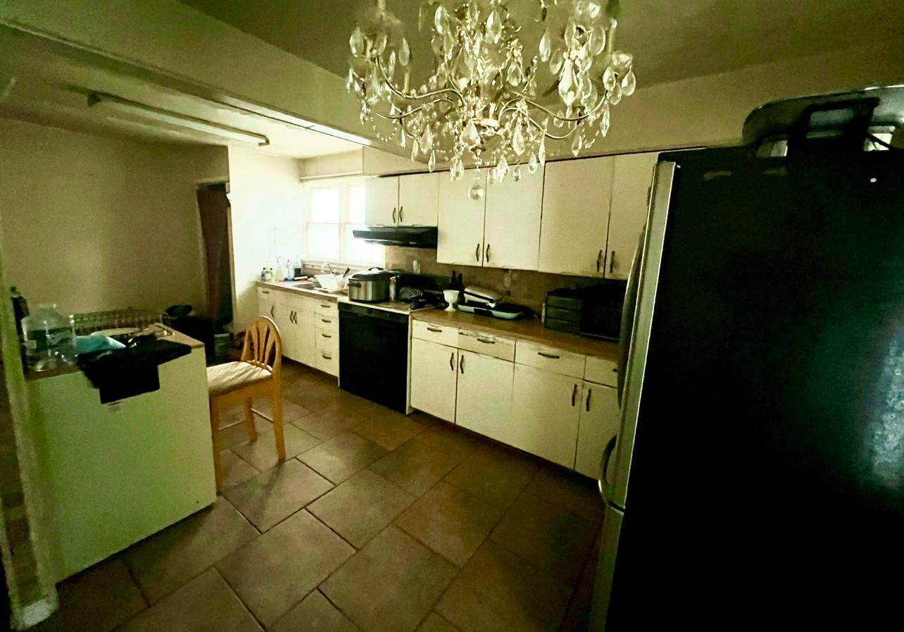 100 Maple Lane, Medford, NY 11763