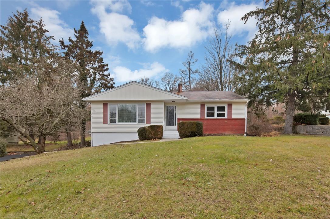 15 Hearthston Lane, Monsey, NY 10952