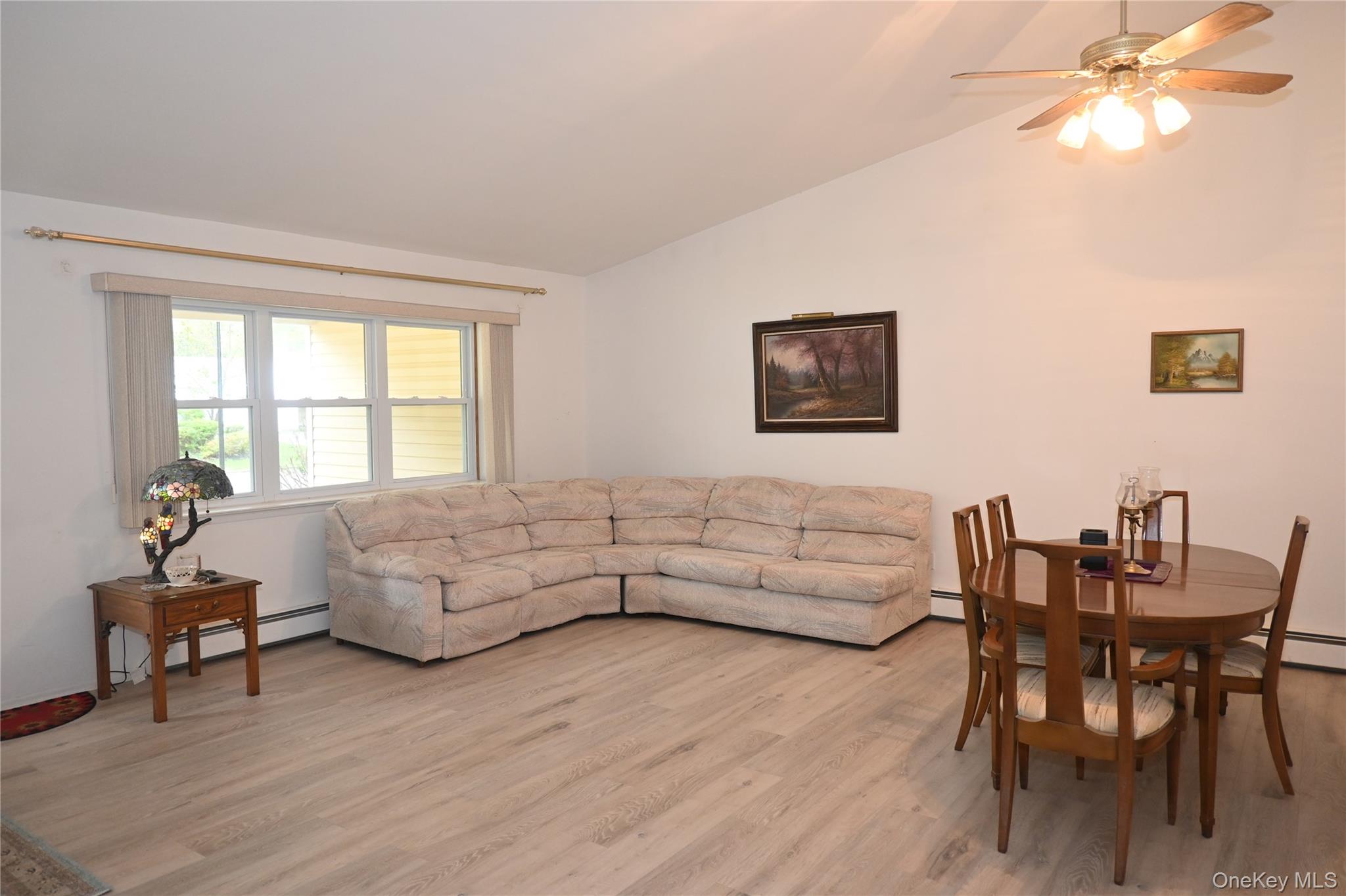 9 Fenwick Avenue, Farmingville, NY 11738