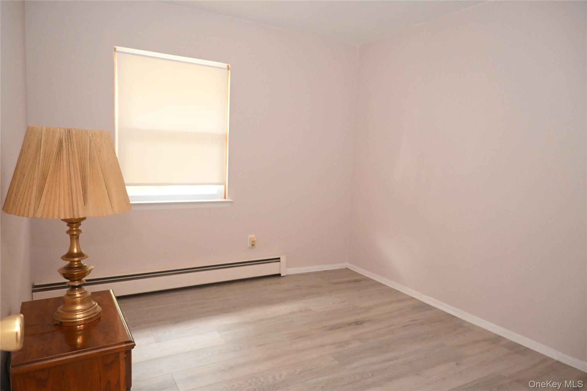 9 Fenwick Avenue, Farmingville, NY 11738