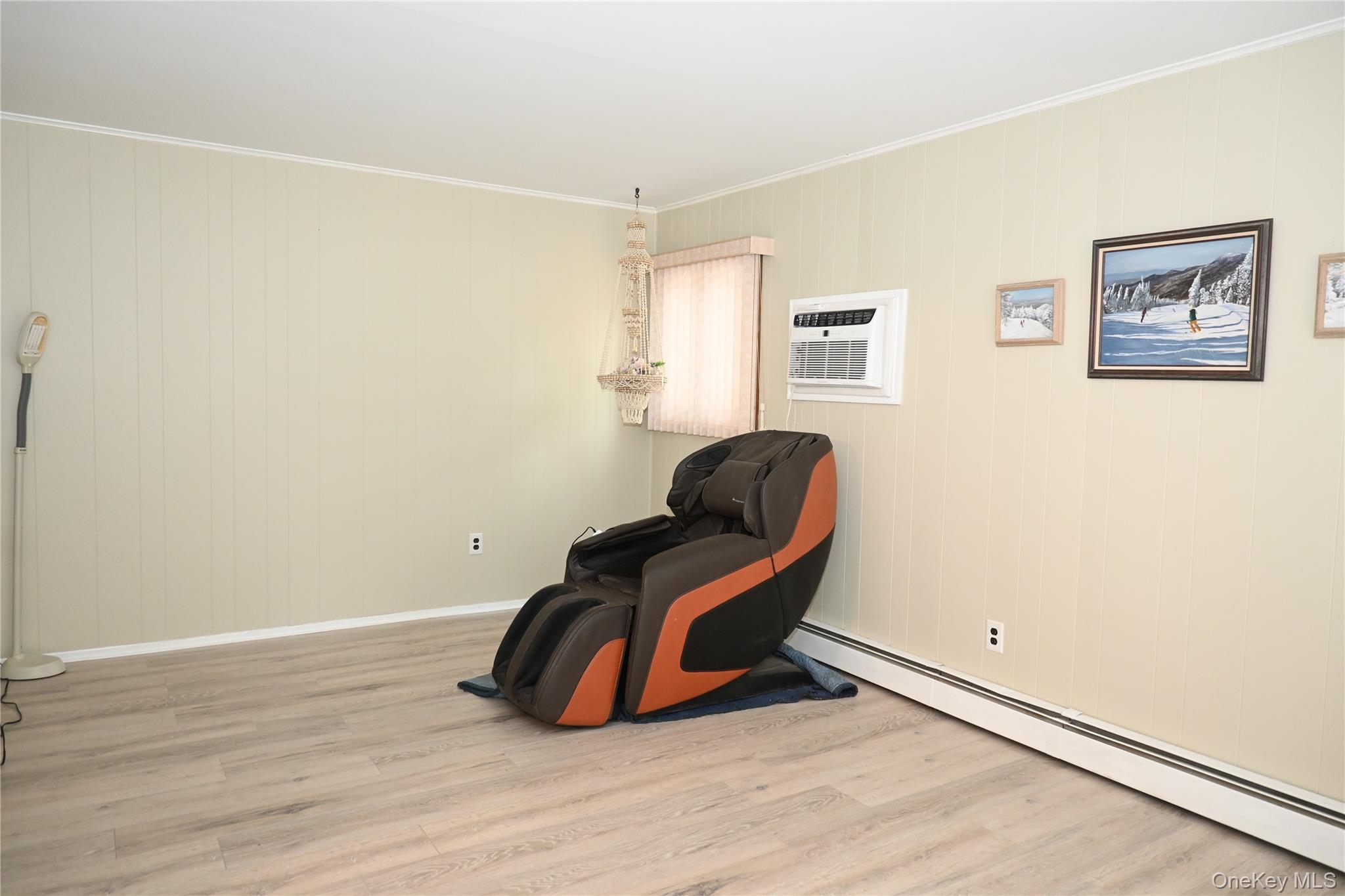 9 Fenwick Avenue, Farmingville, NY 11738