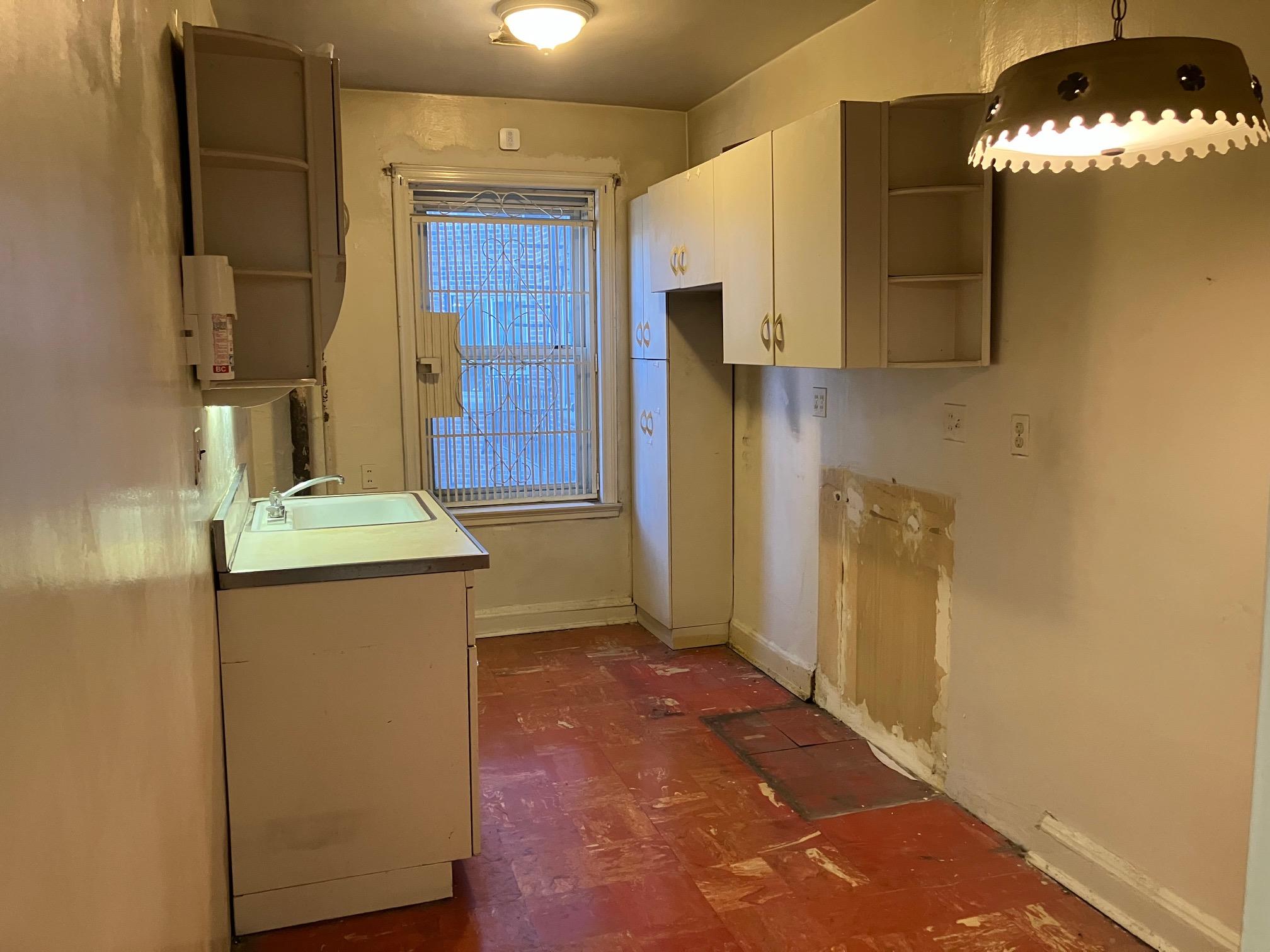 48-55 43 street # 2F, Sunnyside, NY 11377