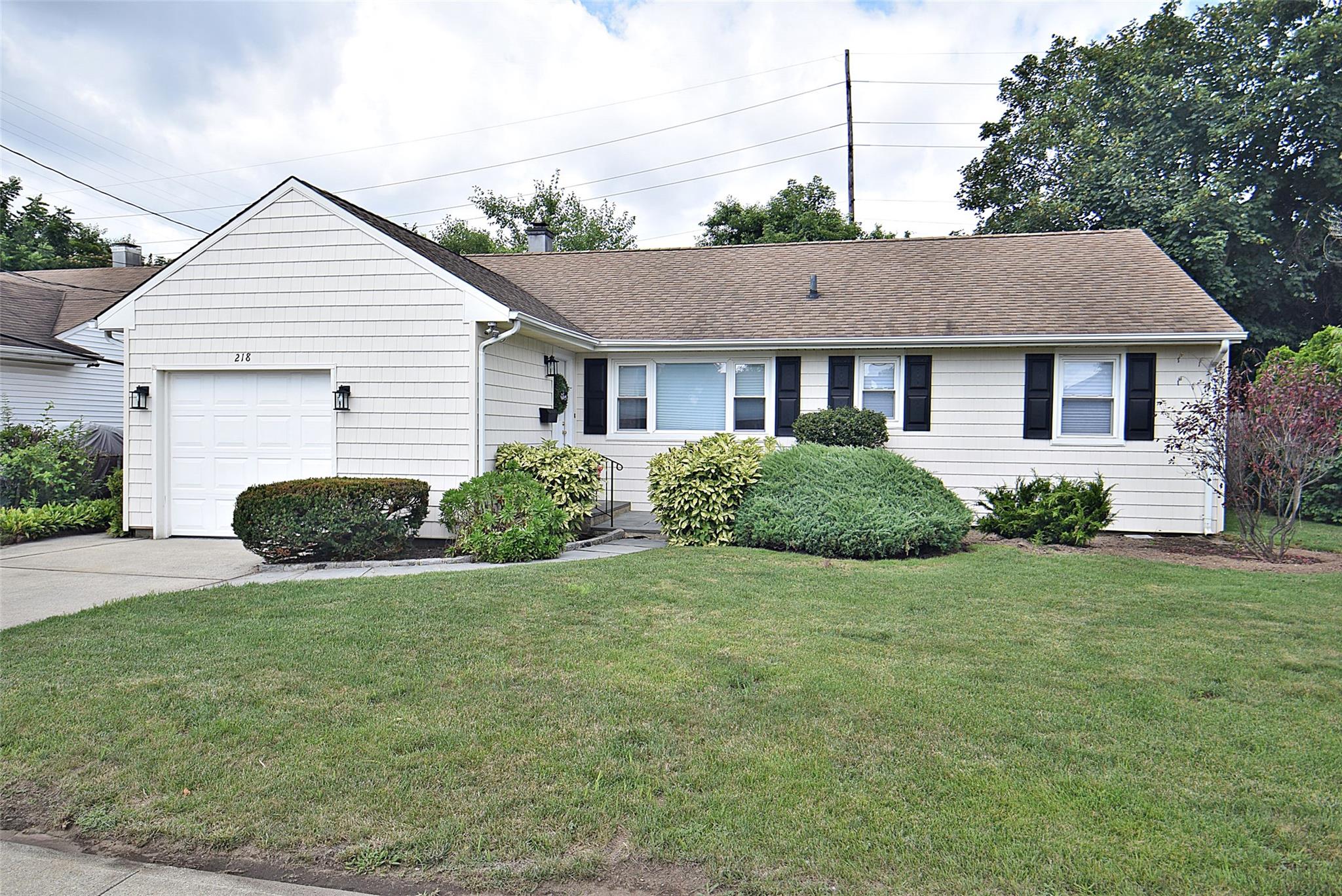 218 Gibson Boulevard, Valley Stream, NY 11581