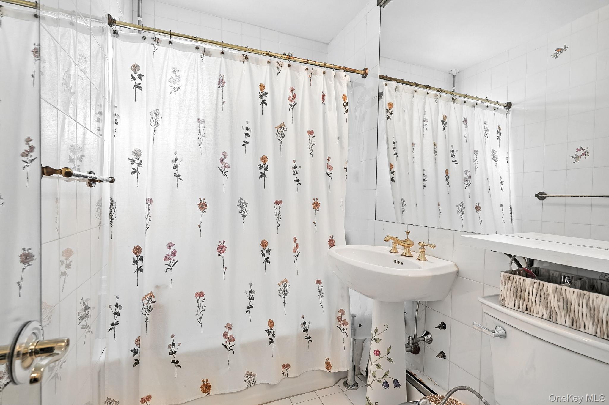 3 Bryant Crescent # 1B, White Plains, NY 10605