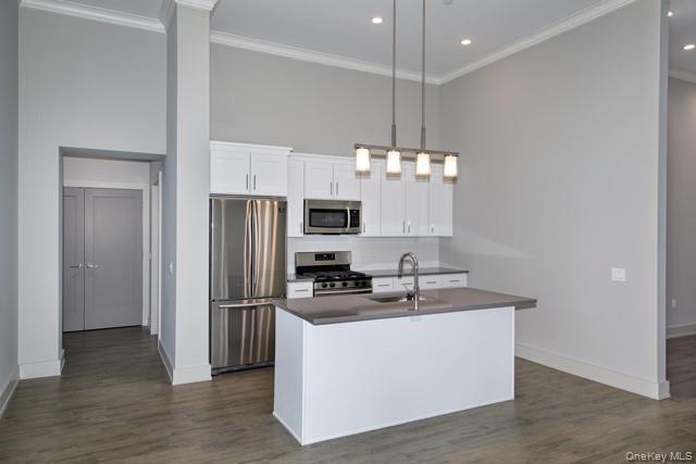 75 Circle Drive # 75-102, Central Islip, NY 11722