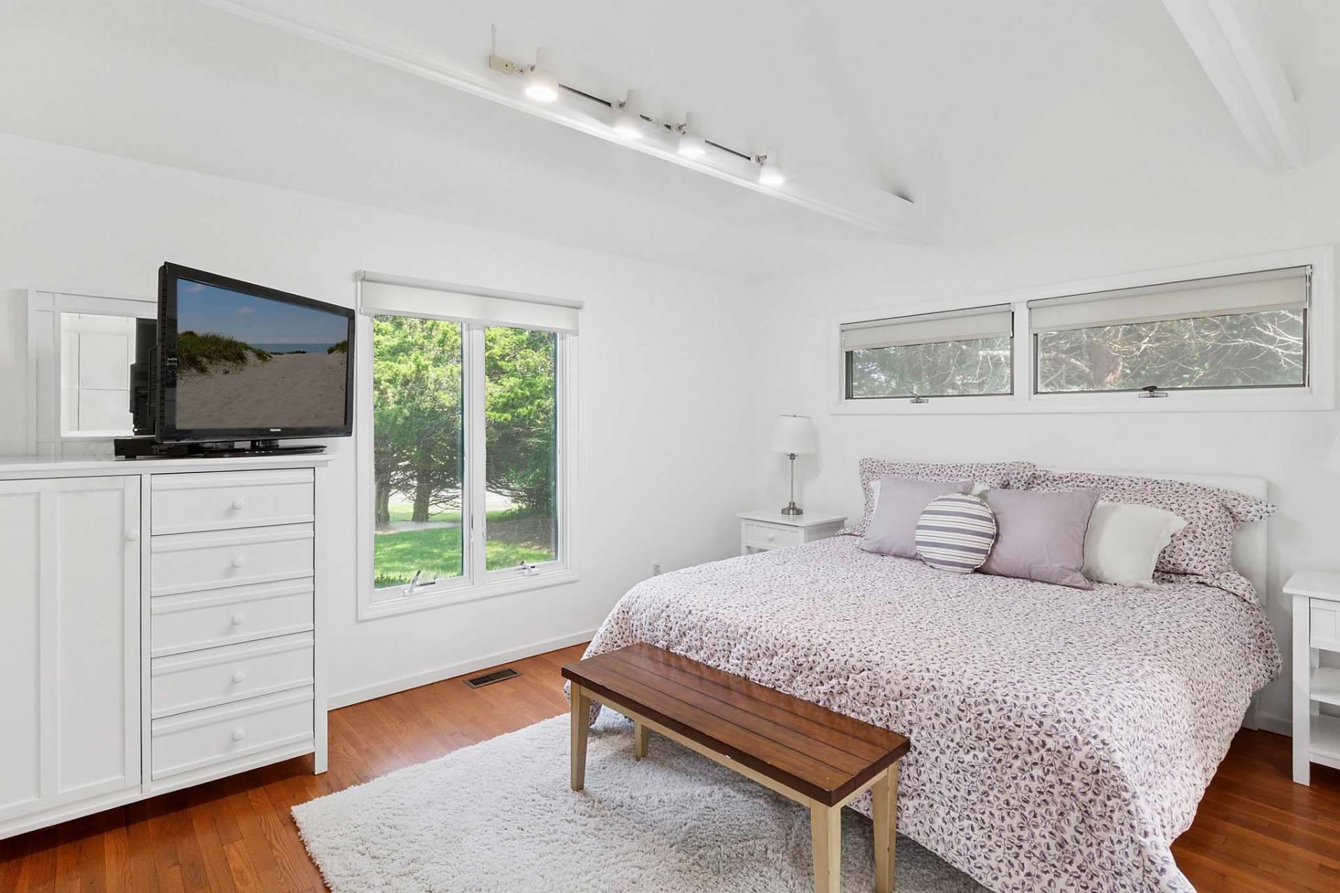 411 N Main Street, Southampton, NY 11968