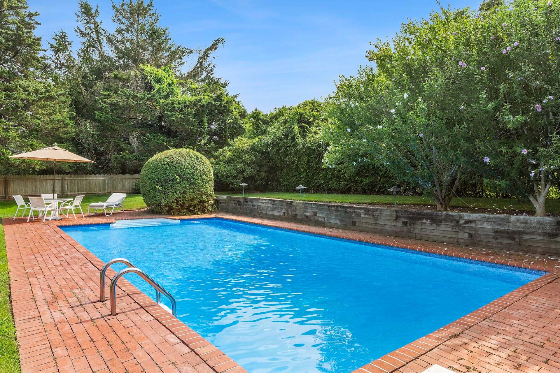 411 N Main Street, Southampton, NY 11968