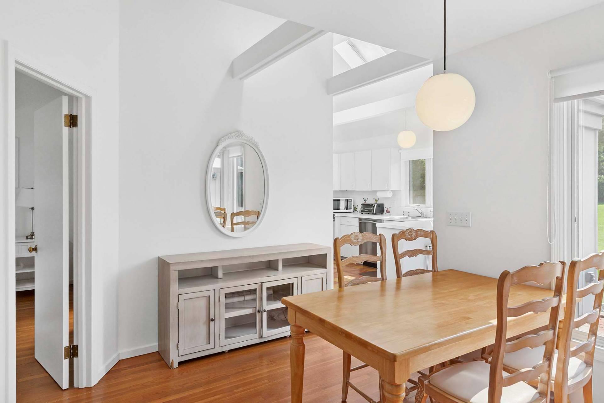 411 N Main Street, Southampton, NY 11968