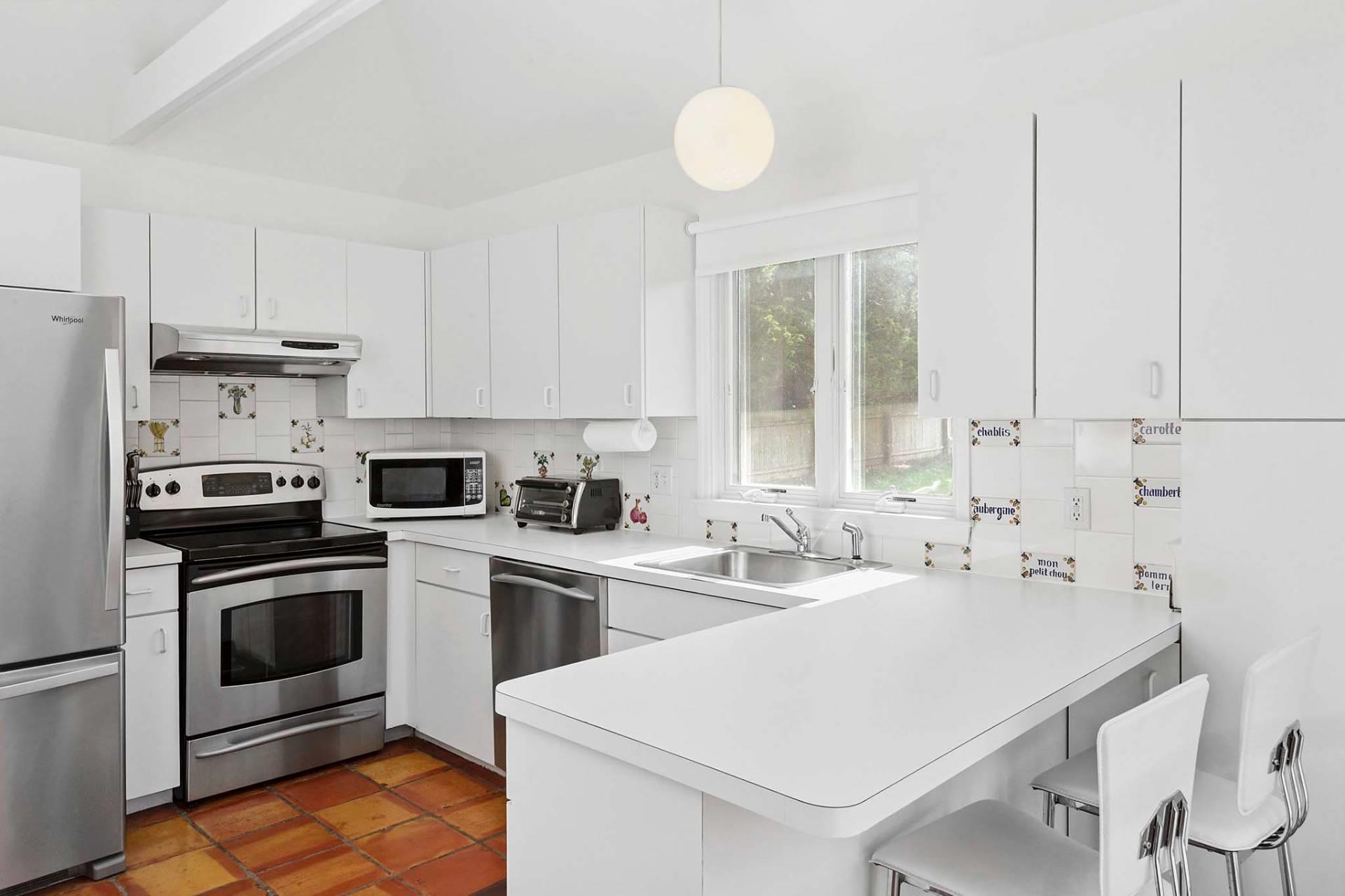 411 N Main Street, Southampton, NY 11968