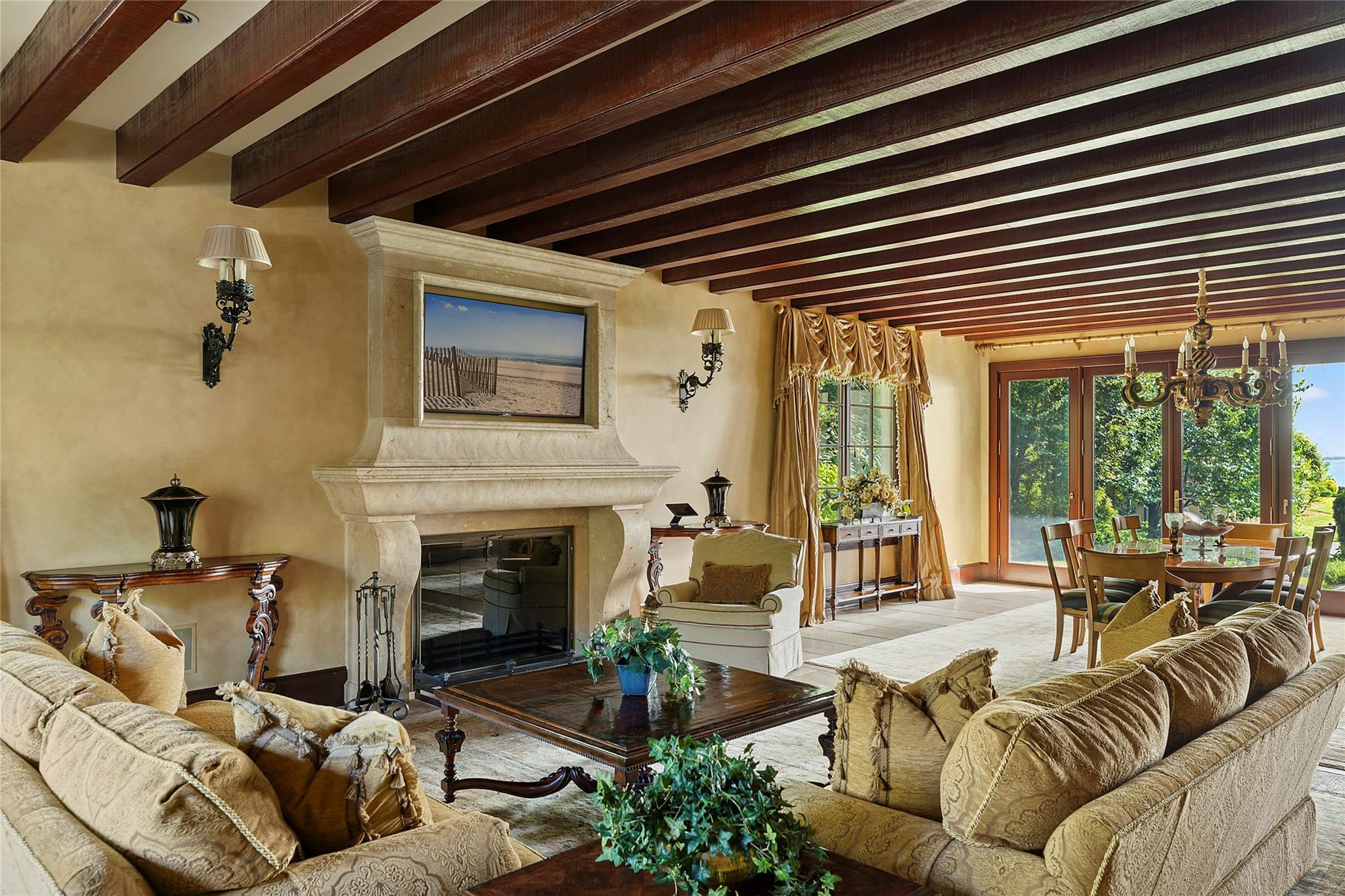 5 Half Moon Lane, Sands Point, NY 11050