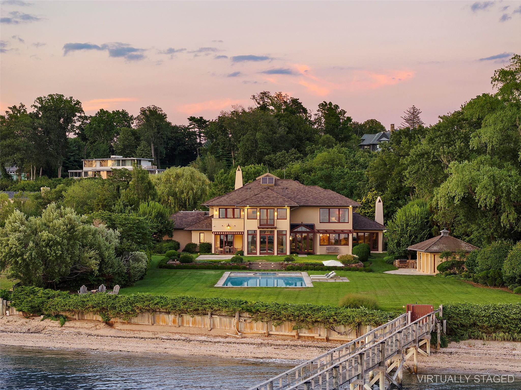 5 Half Moon Lane, Sands Point, NY 11050