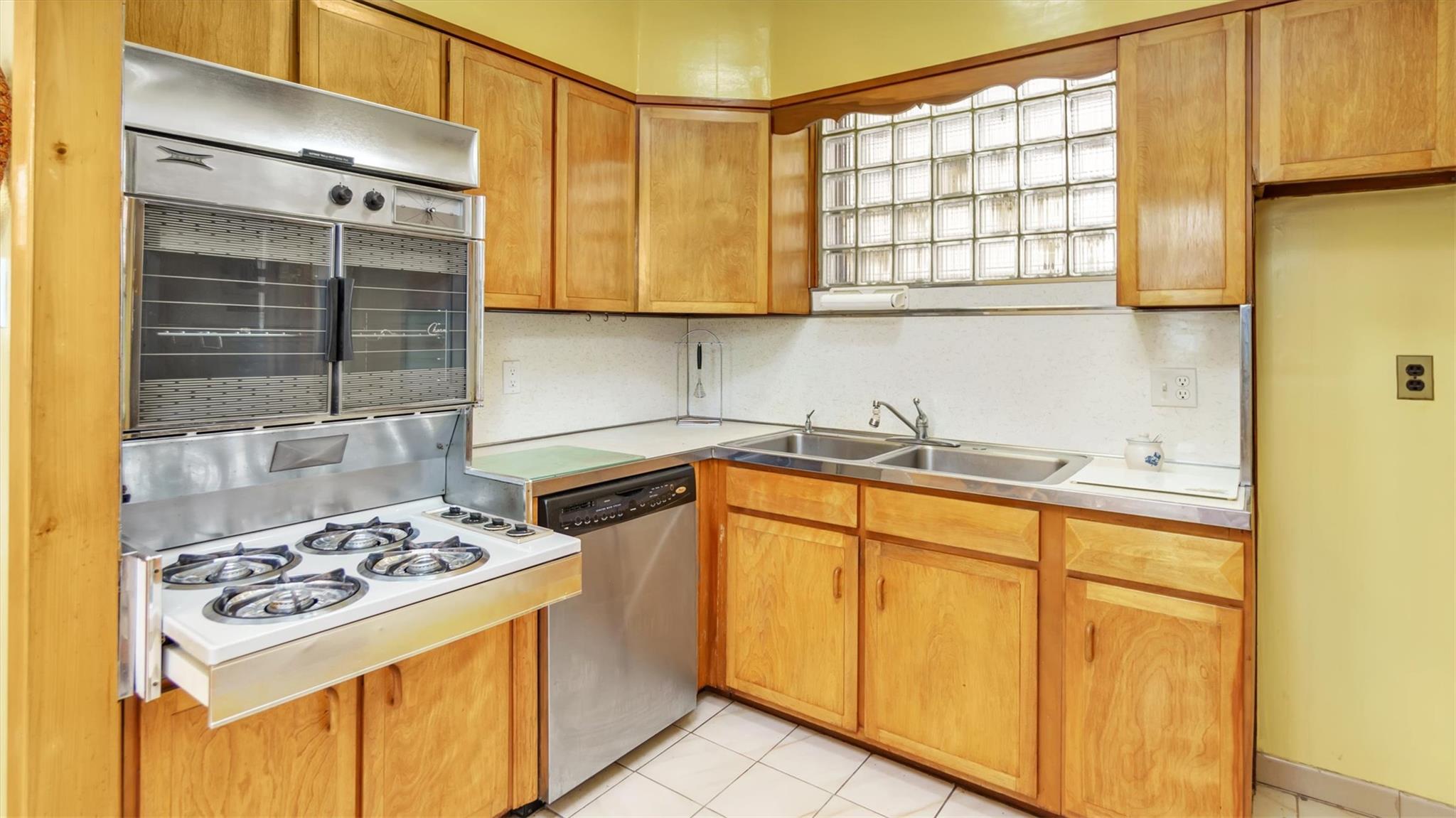 3137 86th Street, Jackson Heights, NY 11369