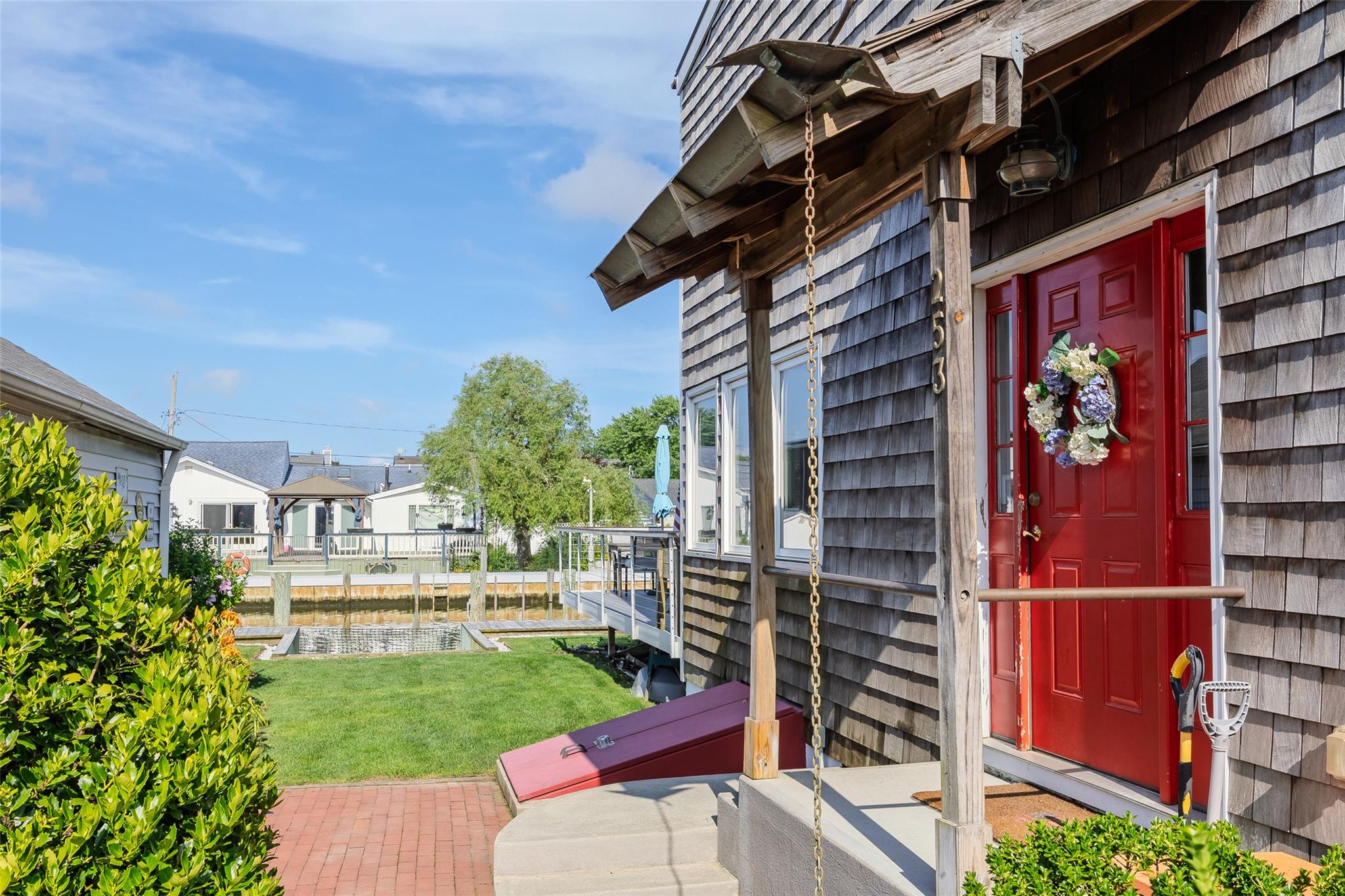 253 West Drive, Copiague, NY 11726