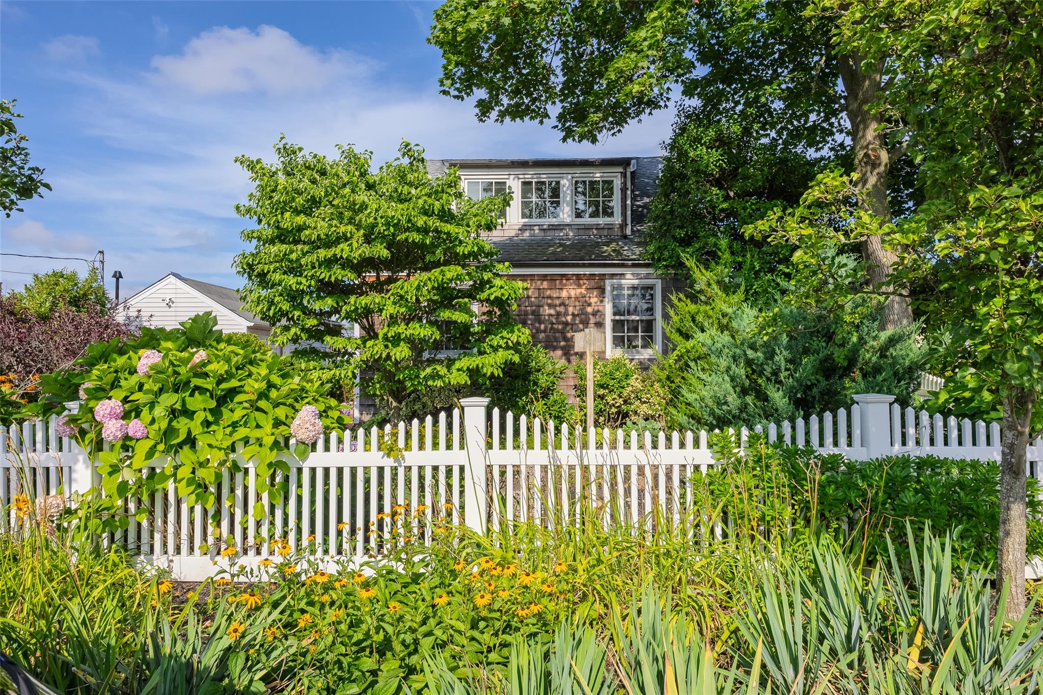 253 West Drive, Copiague, NY 11726